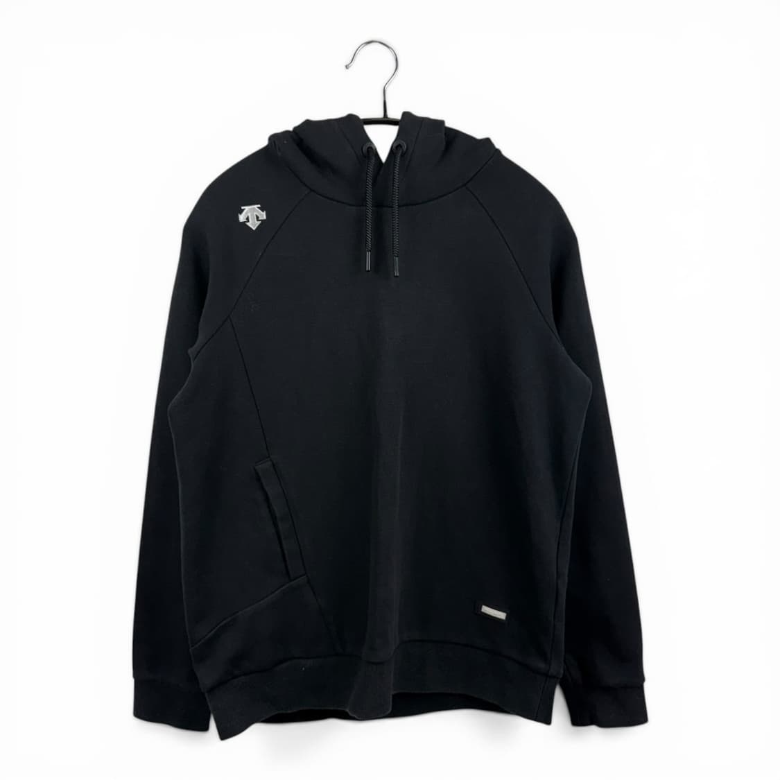 (90) 데상트 기능성 후드 티 블랙 상품이미지1