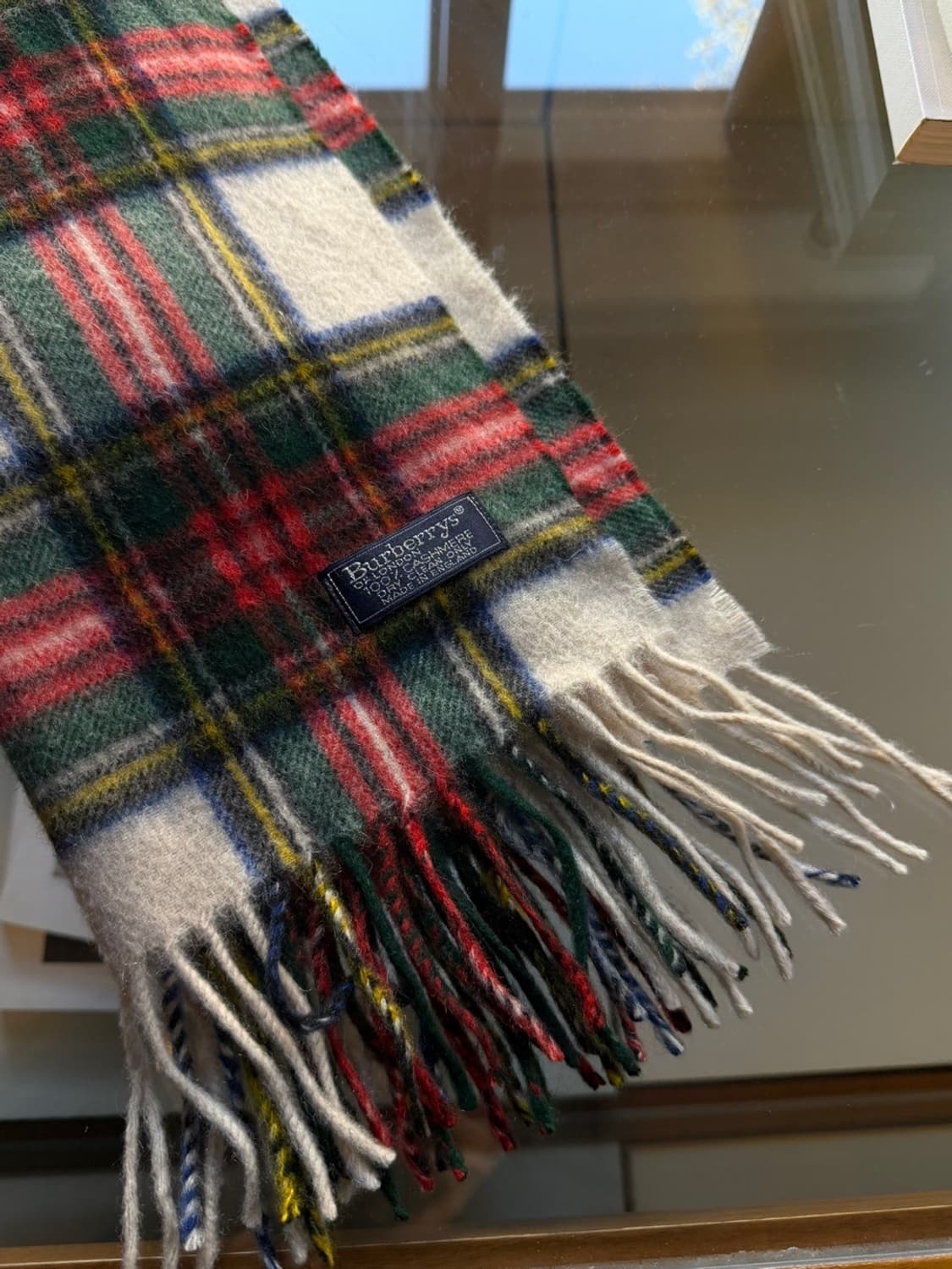 버버리 잉글랜드 메이드 캐시미어 100% 머플러 상품이미지4