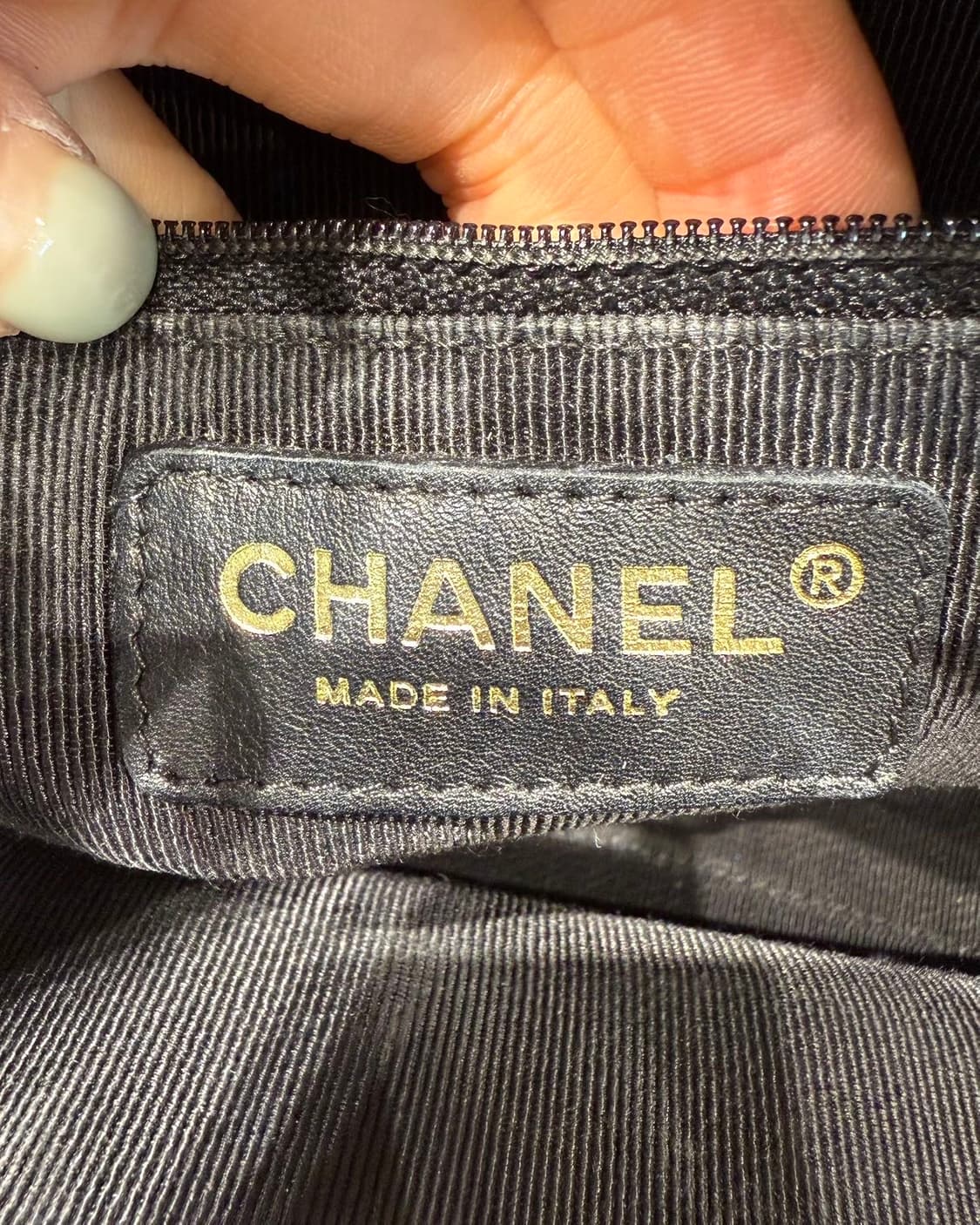 샤넬 블랙 캐비어 볼러백  상품이미지8