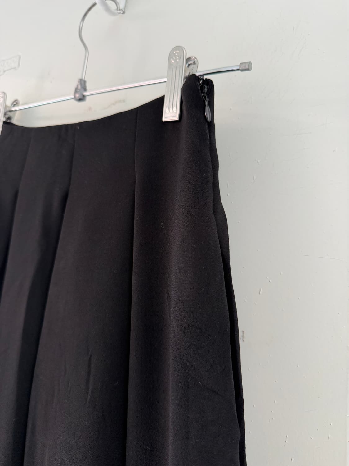 일본빈티지 블랙 핀턱 미디스커트 상품이미지7