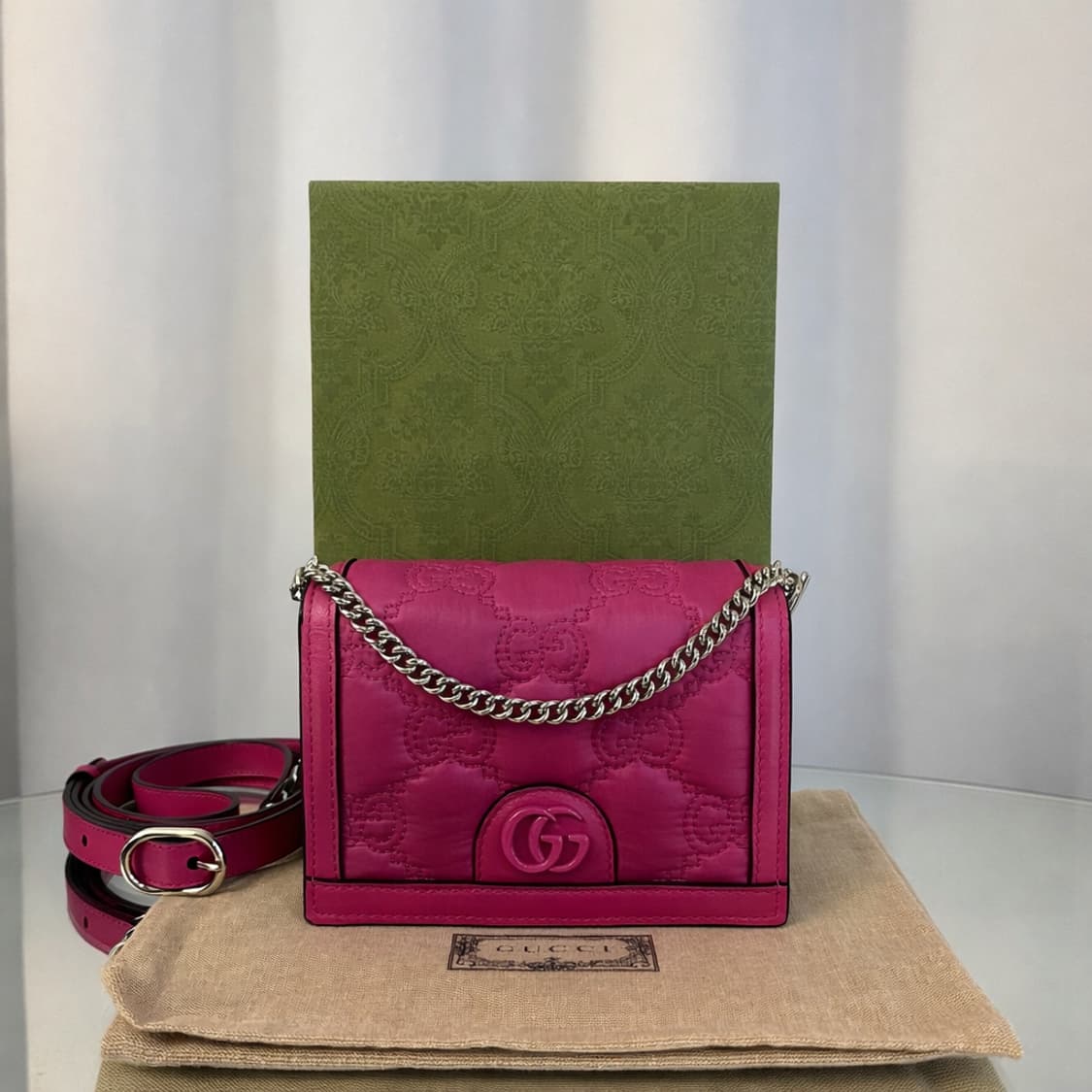 [정품] 구찌 GG 마틀라세 미니 크로스백 723777 상품이미지1