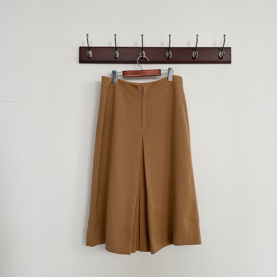 올드 셀린느 마카담 금장 로고 스커트 상품이미지3