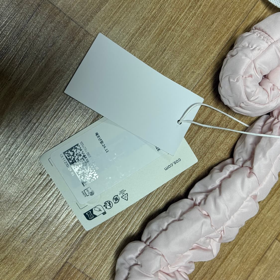 코스 퀼티드 메신저백 라이트 핑크 새상품 상품이미지4