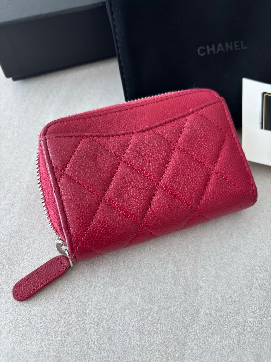 정품 샤넬 반지갑 지퍼돌이 체리 26번대 상품이미지2