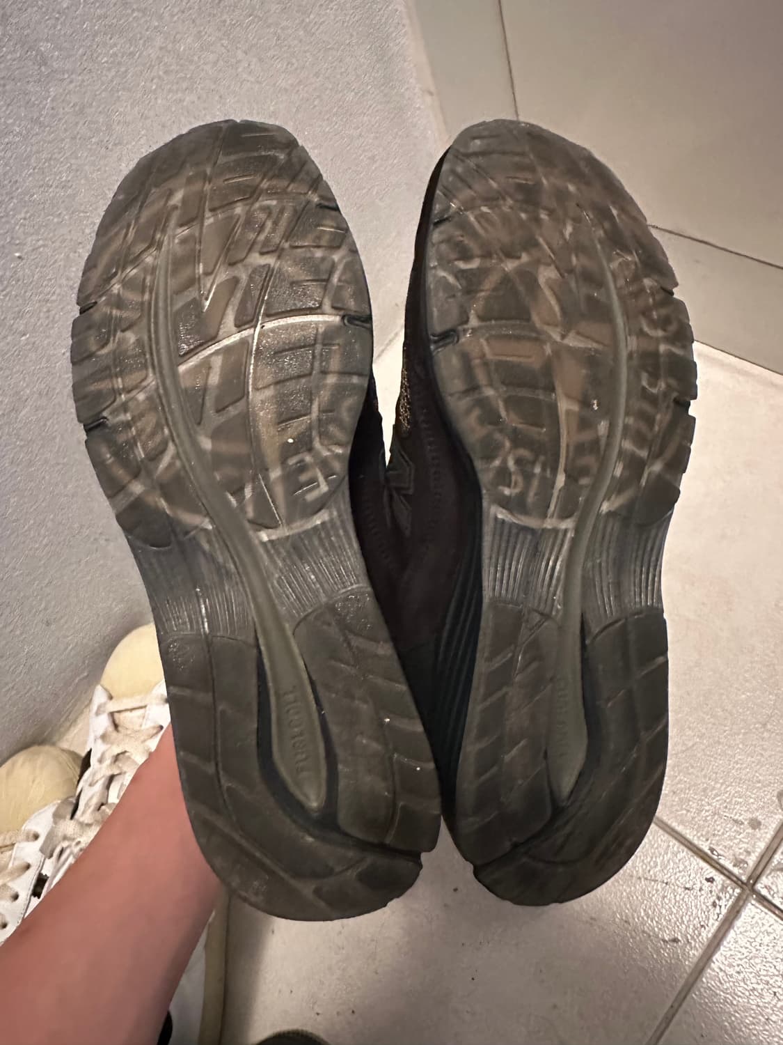 스톤아일랜드 뉴발란스 991v2 블랙 올리브 나이트 상품이미지2