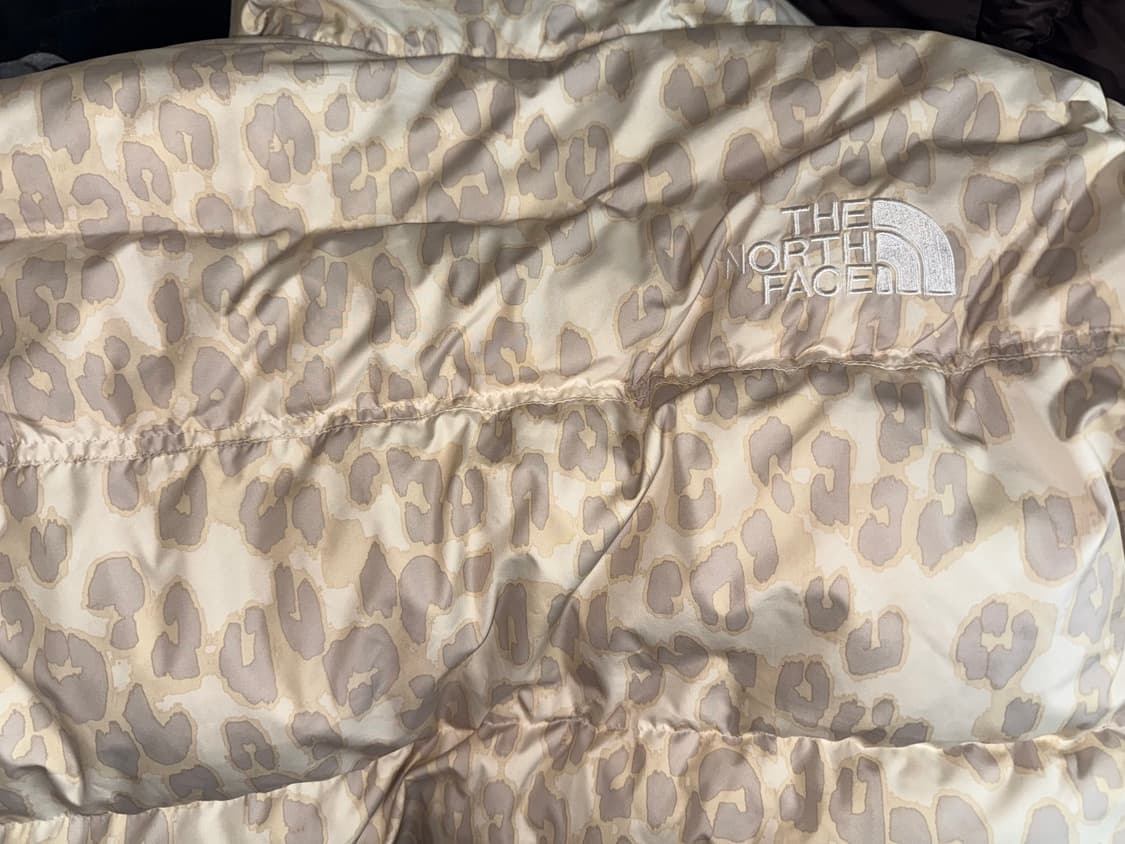 노스페이스 레오파드 패딩 상품이미지3