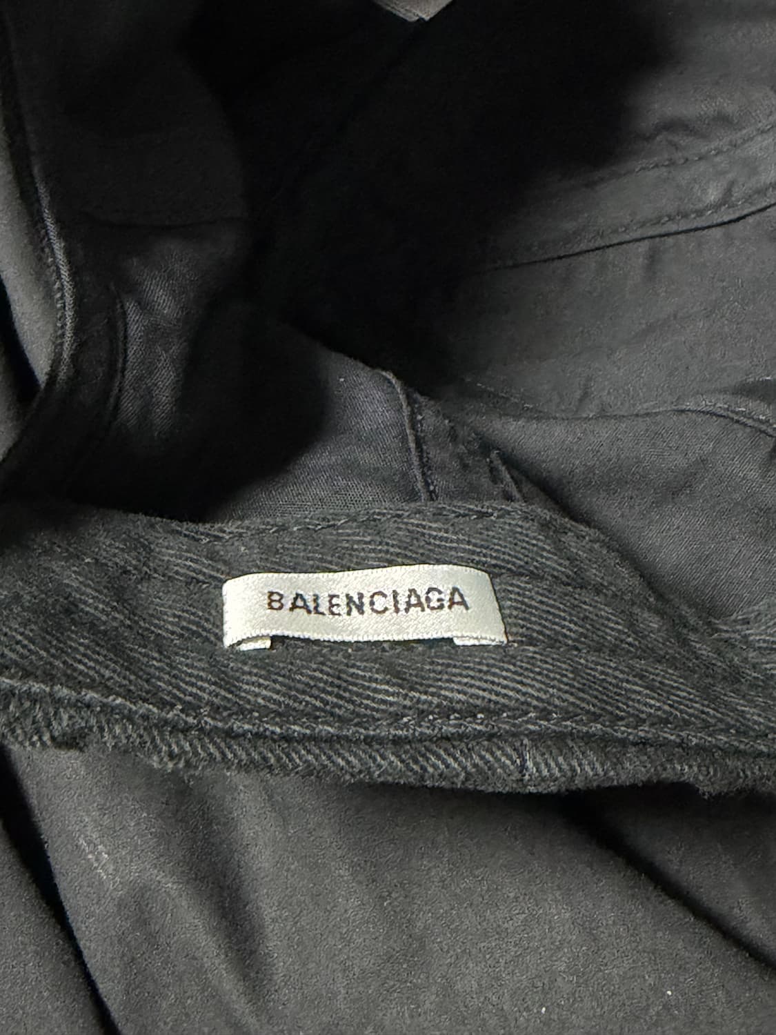 Balenciaga Cutout Logo Cap 상품이미지4
