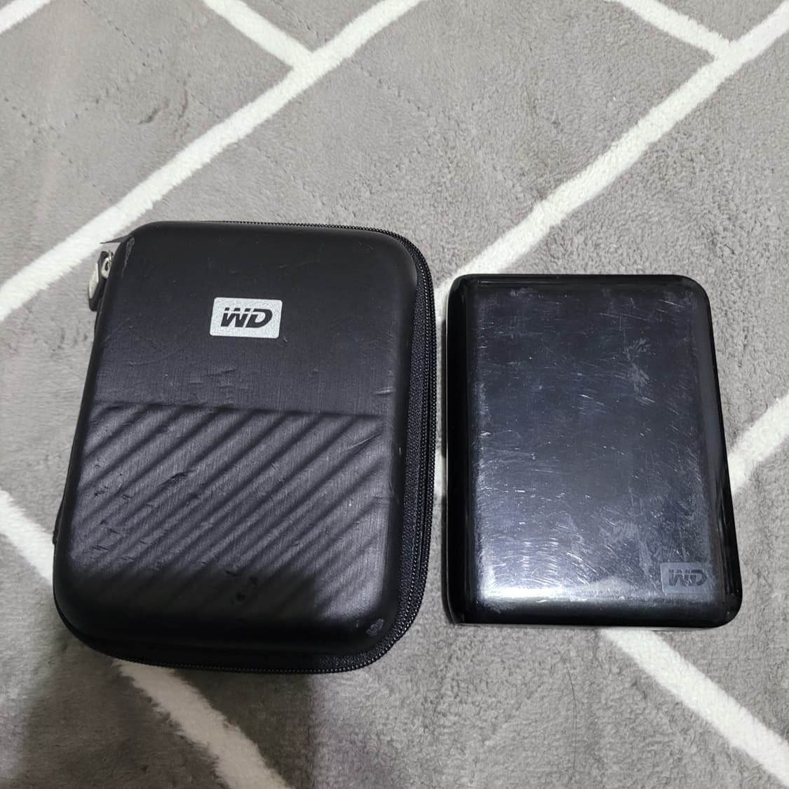 블랙 색상 WD 외장하드 고장품 상품이미지1