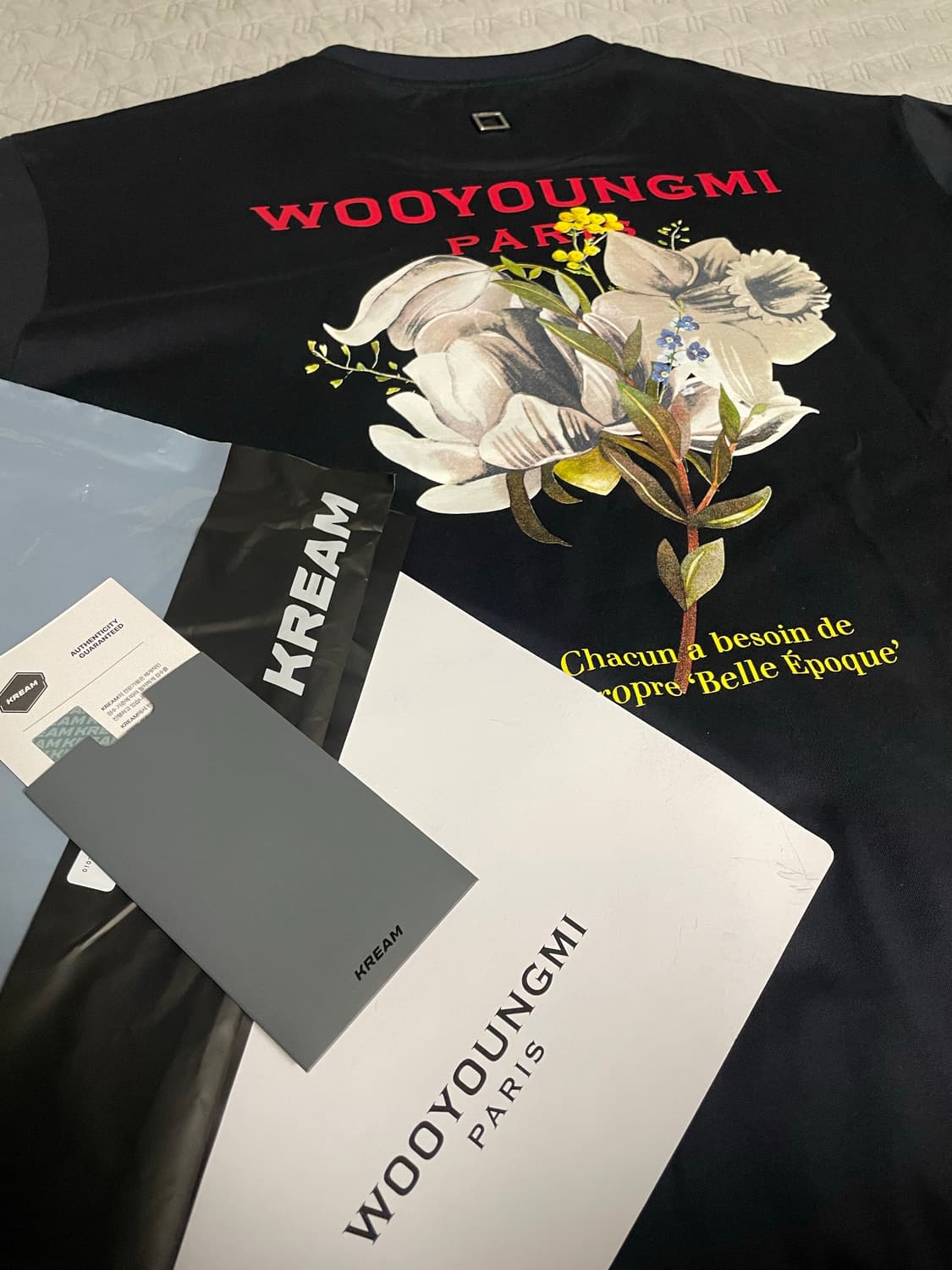 우영미 22ss 네이비 발색 플라워 티셔츠 52 상품이미지1