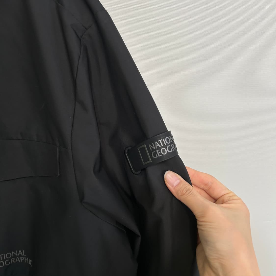 내셔널지오그래픽 22SS 바람막이 105  상품이미지3