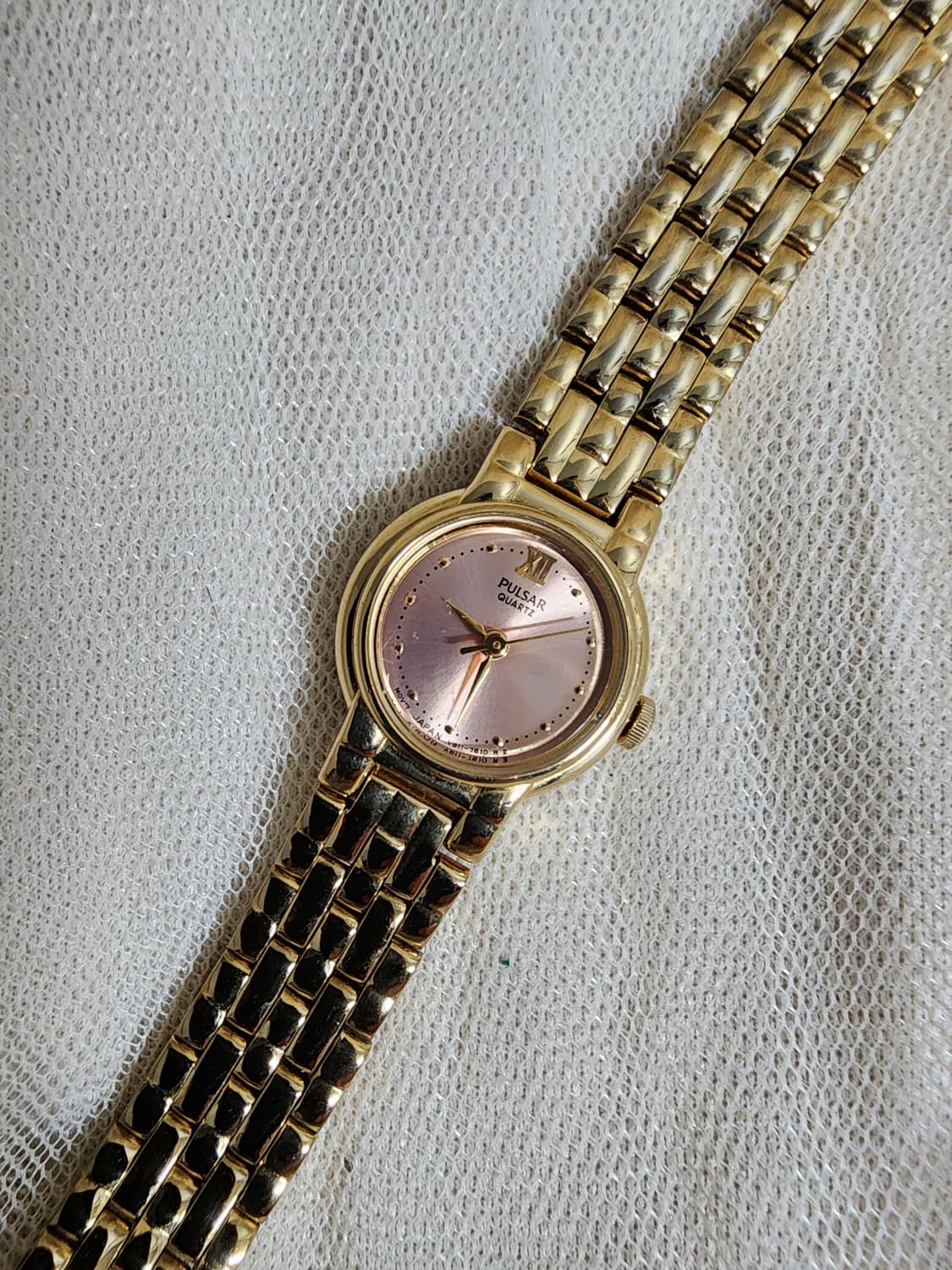Pulsar 펄사  쿼츠 금장 여성 시계 상품이미지1