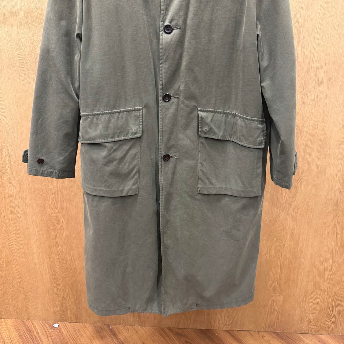 C.P. 컴퍼니 싱글 브레스티드 코트 퀄팅 안감 플랩 포켓 디테일 브라운 상품이미지5