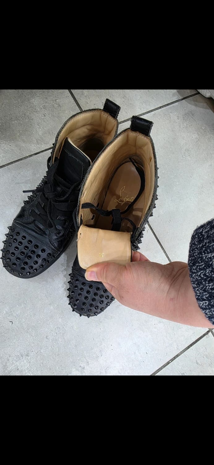 크리스찬 루부탱 블랙 스터드 하이탑 스니커즈 38 상품이미지2