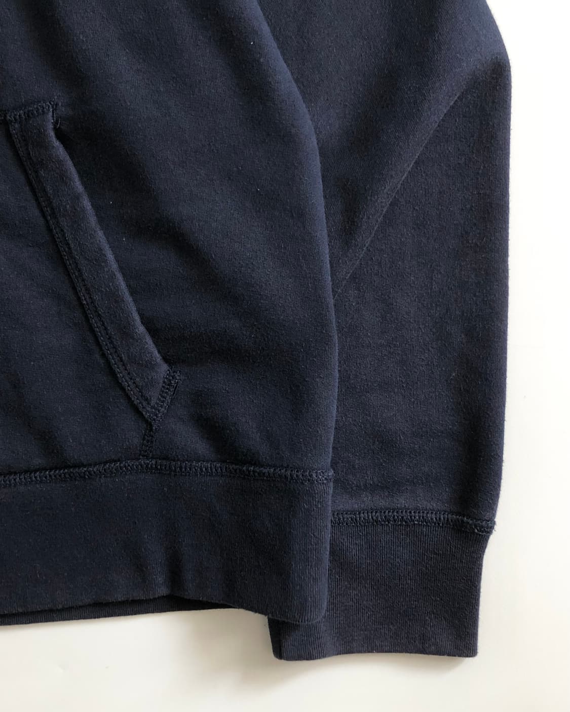 GAP 갭 네이비 컬러 로고 후드티 상품이미지4
