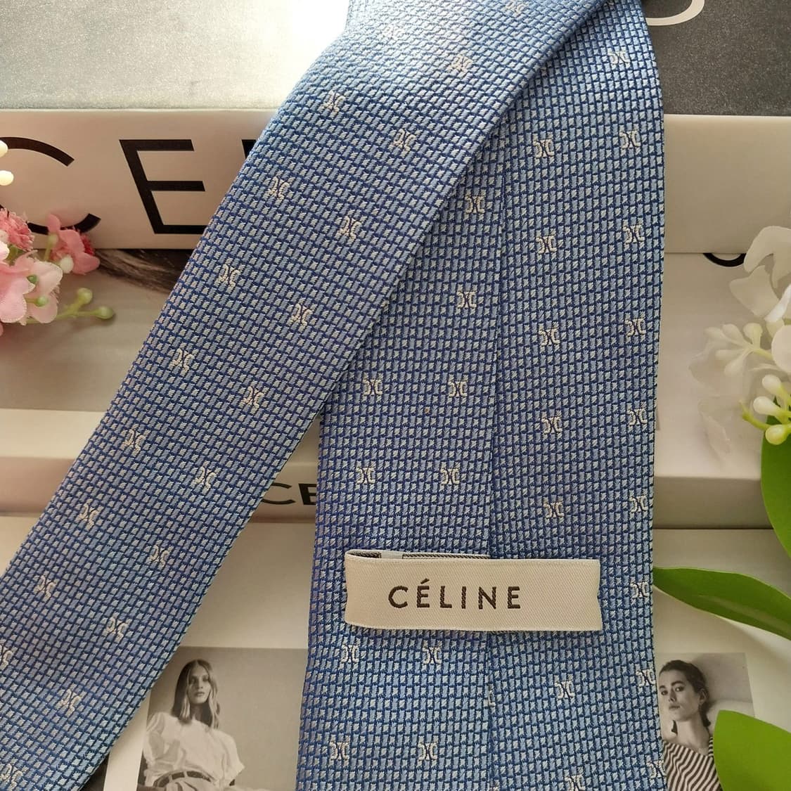 셀린느 실크 블루 트리오페 올오버 넥타이 9.6cm A+등급 K1776
 상품이미지4