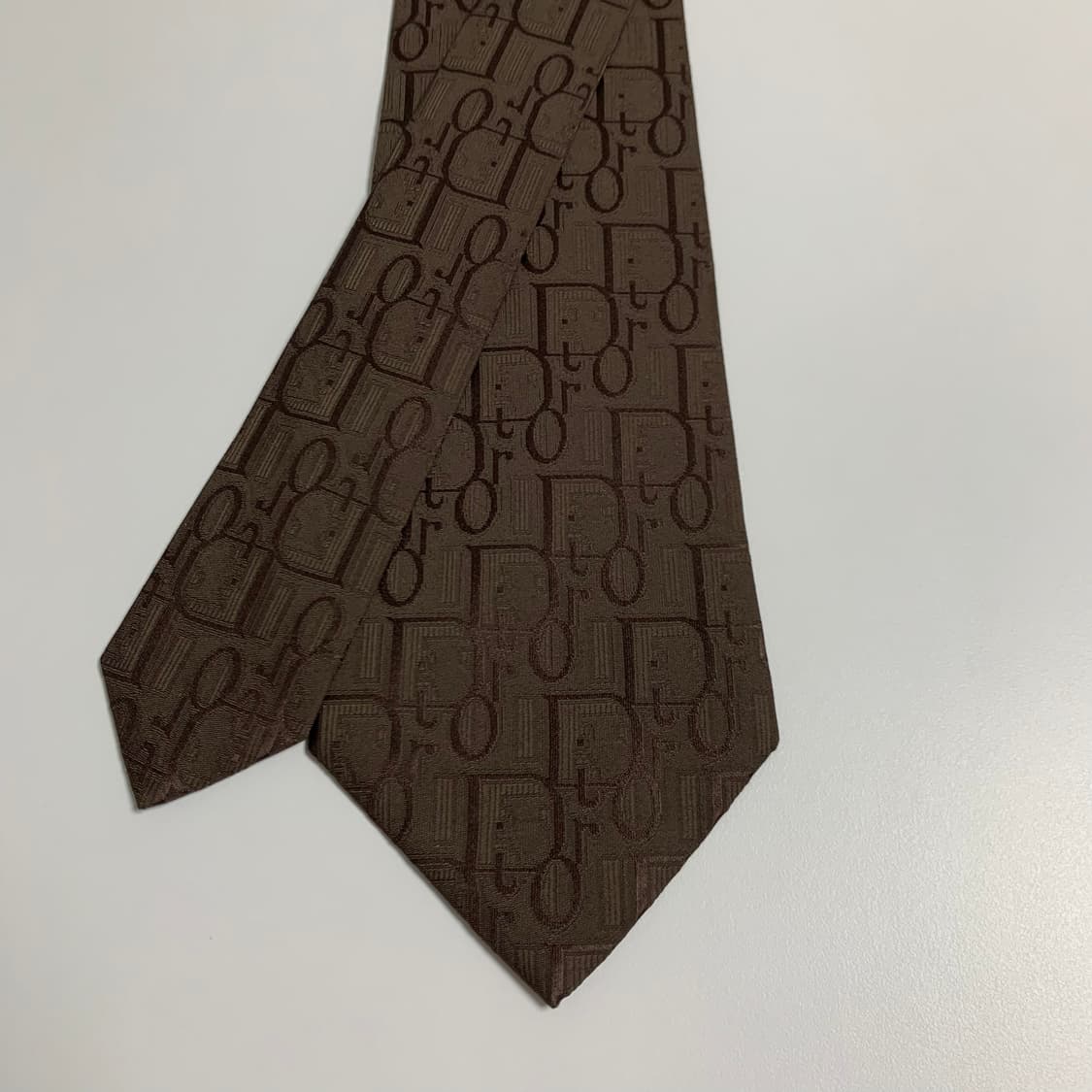 디올 오블리크 넥타이 명품 100실크 최상급 A+등급 브라운컬러 상품이미지4