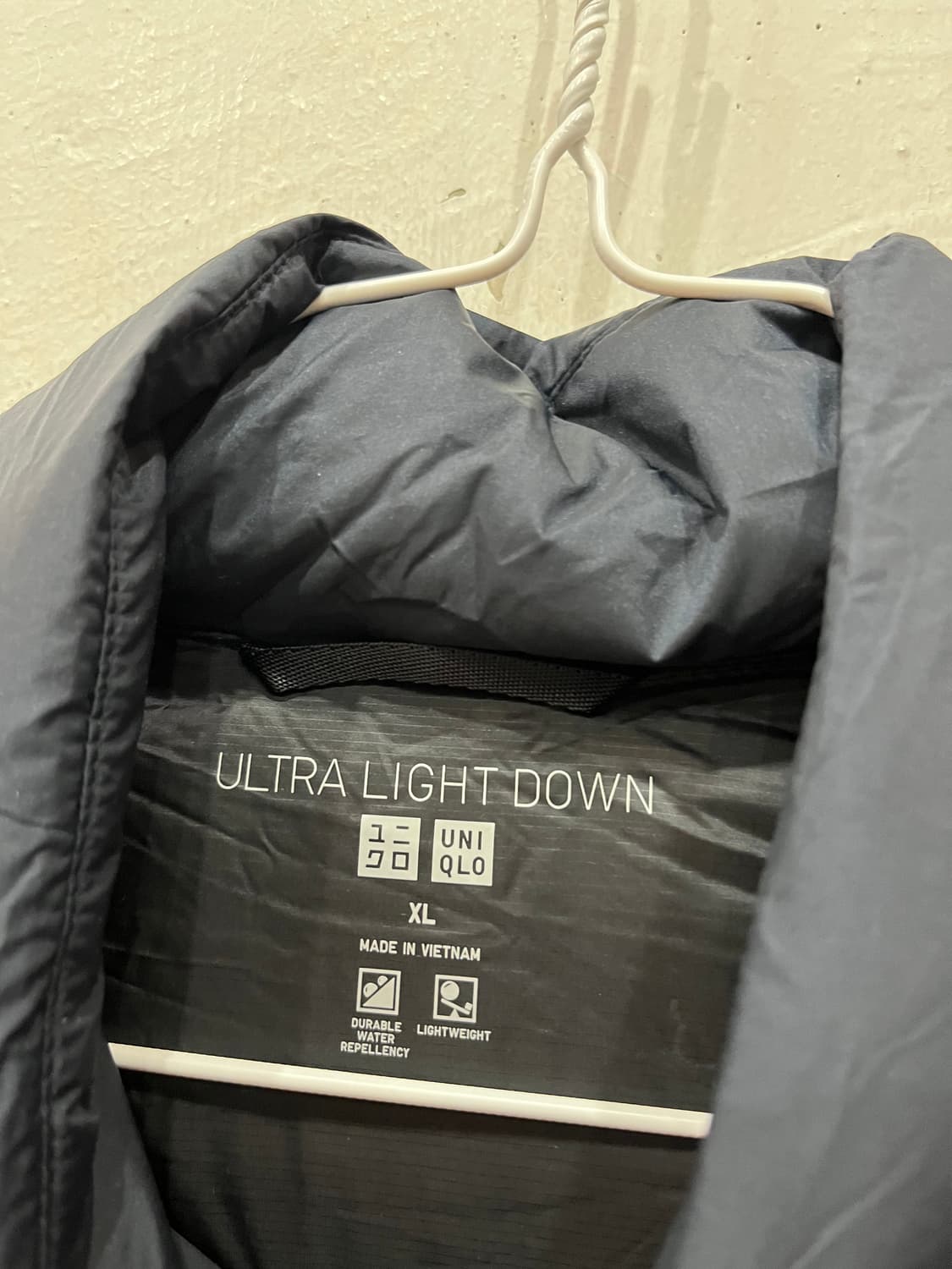 유니클로 울트라라이트다운 패커블 다운 패딩 네이비 XL 상품이미지4