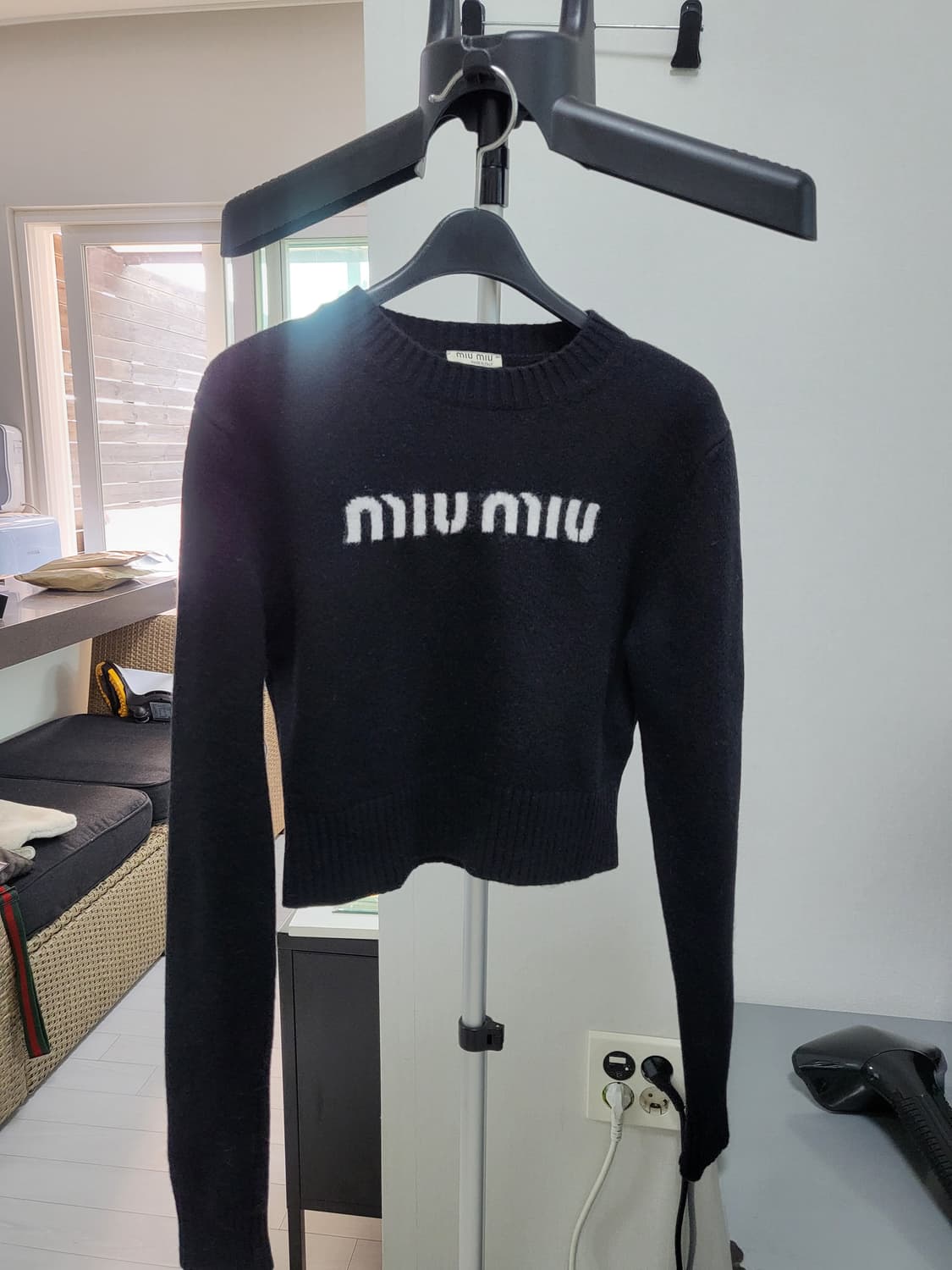 정품 Miu Miu 크롭 니트입니다. (44-55) 상품이미지1