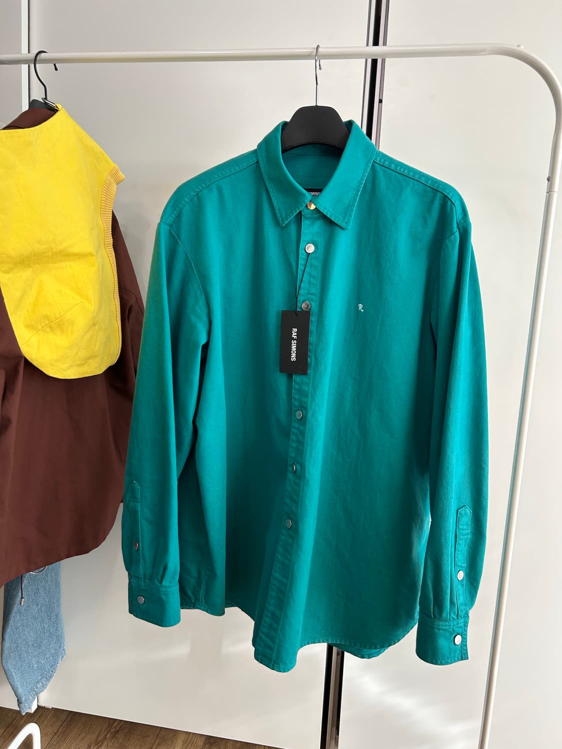 라프시몬스 페트롤 컬러 데님 셔츠 상품이미지1