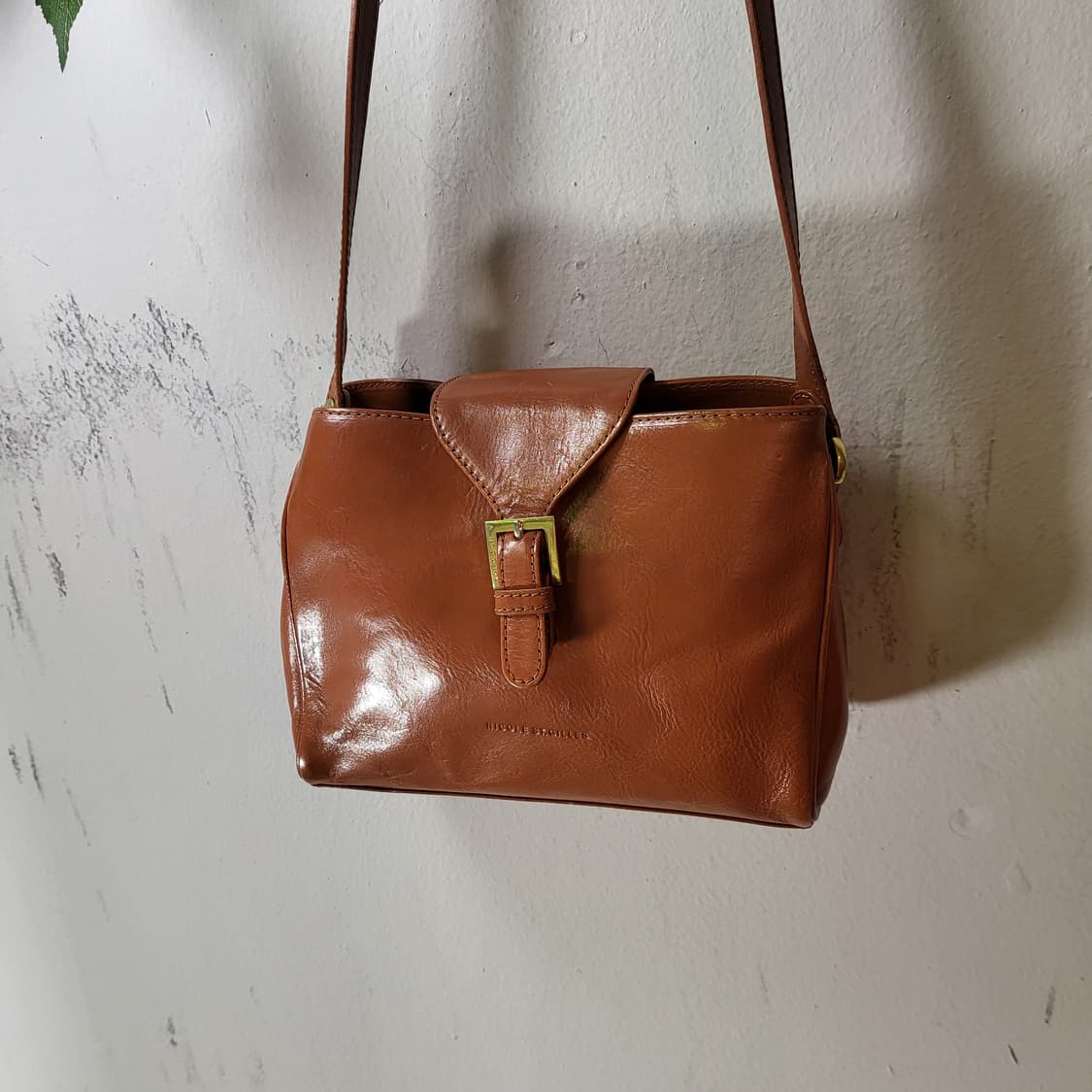 NICOLE 레더 크로스백 상품이미지3