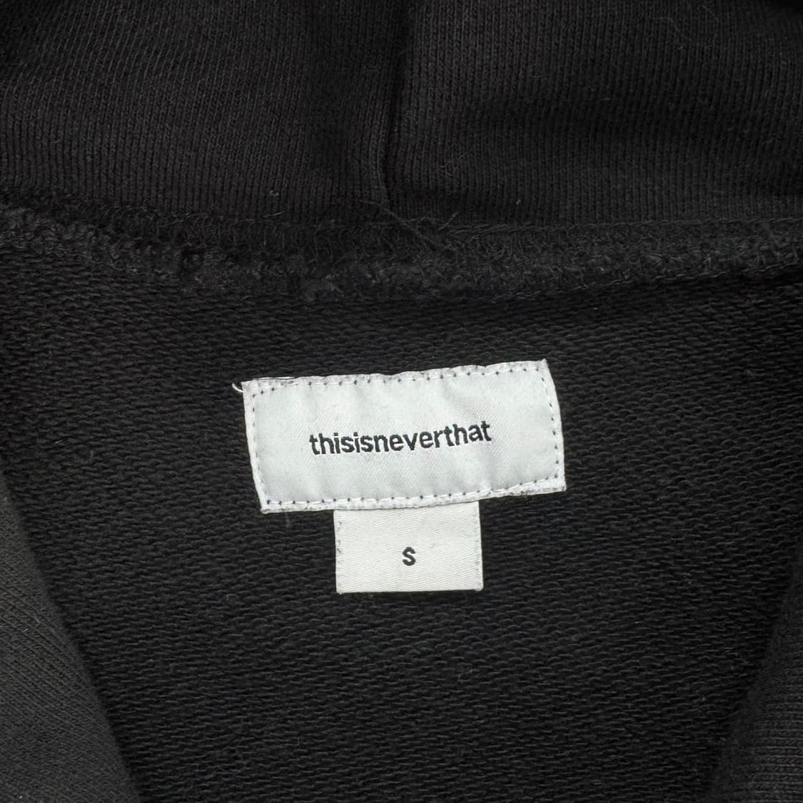 Thisisneverthat 디스이즈네버댓 블랙 후드티 상품이미지5
