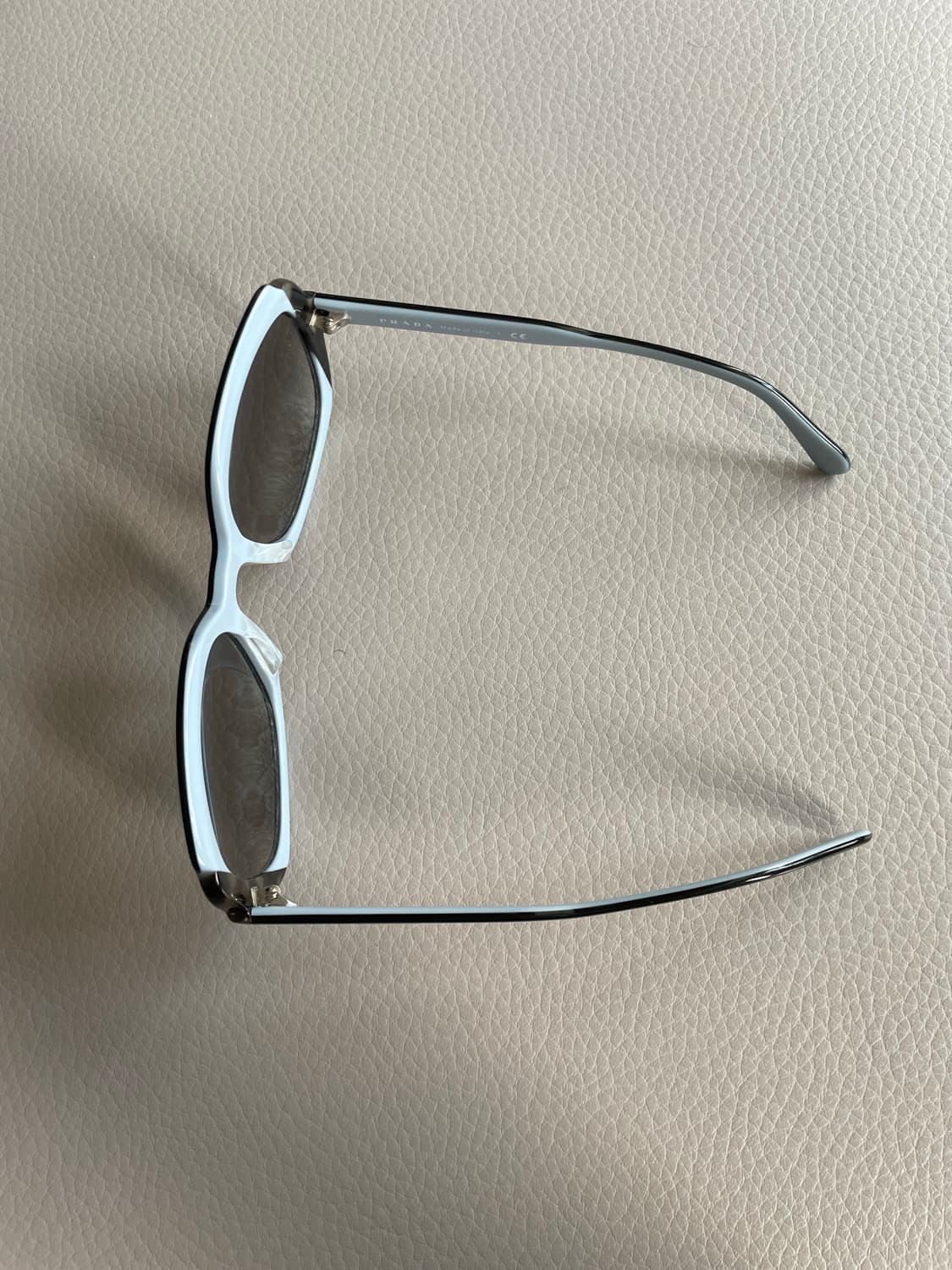 프라다 선글라스 상품이미지2