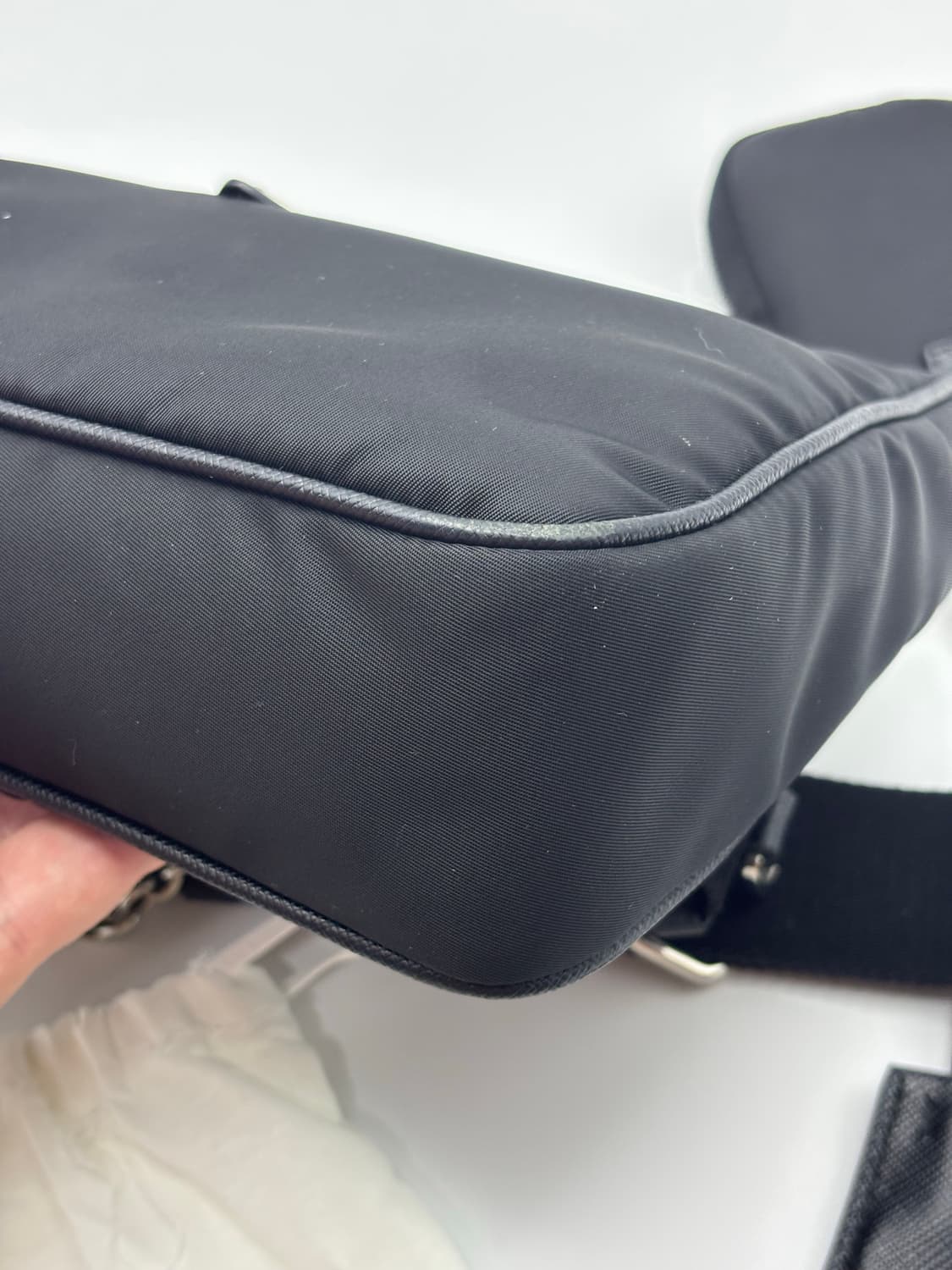 프라다 리에디션 테수토 호보백 상품이미지7