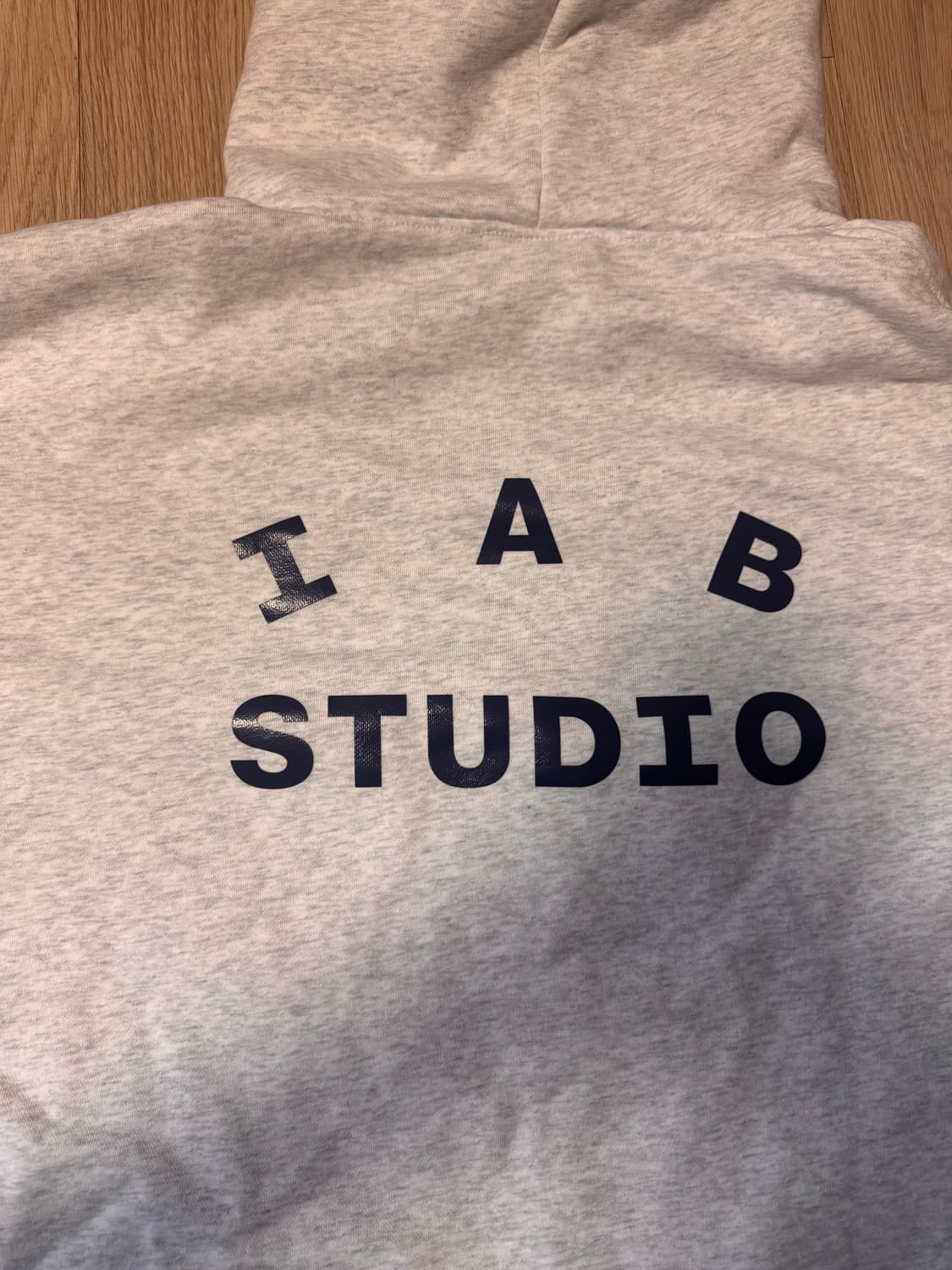 아이앱스튜디오 라이트 그레이 XL 상품이미지1