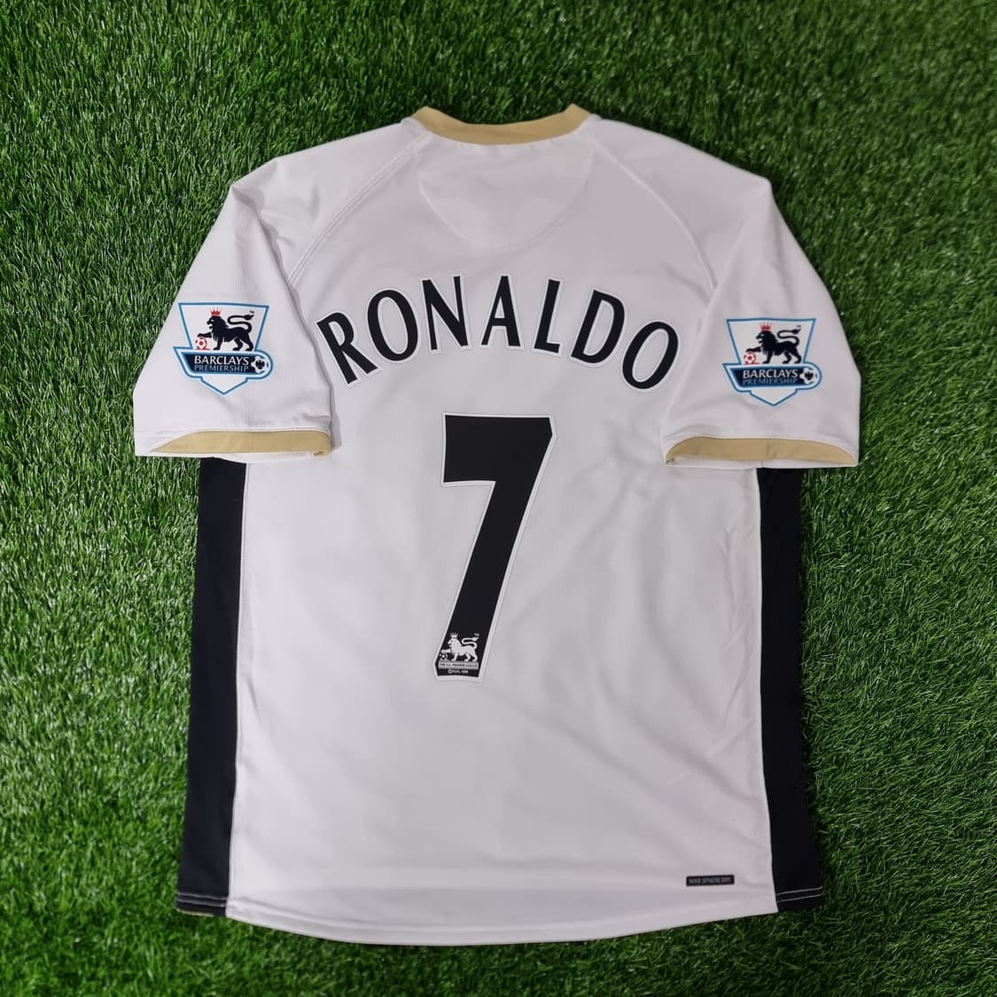 06-07시즌 맨체스터 유나이티드 어웨이 유니폼 #7 호날두 상품이미지3