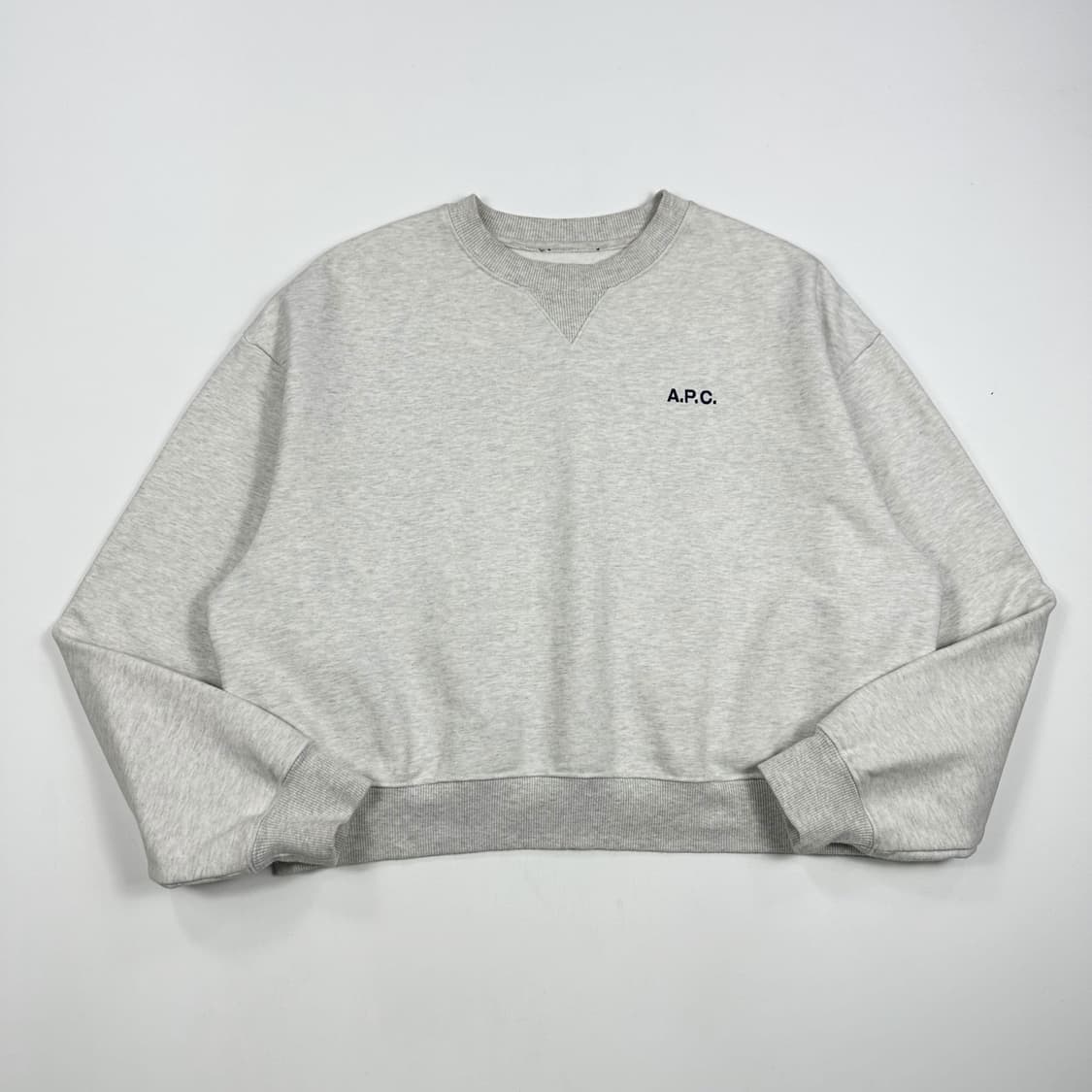 A.P.C 아페쎄 오트밀 크롭 맨투맨 (S 여성추천) 상품이미지2