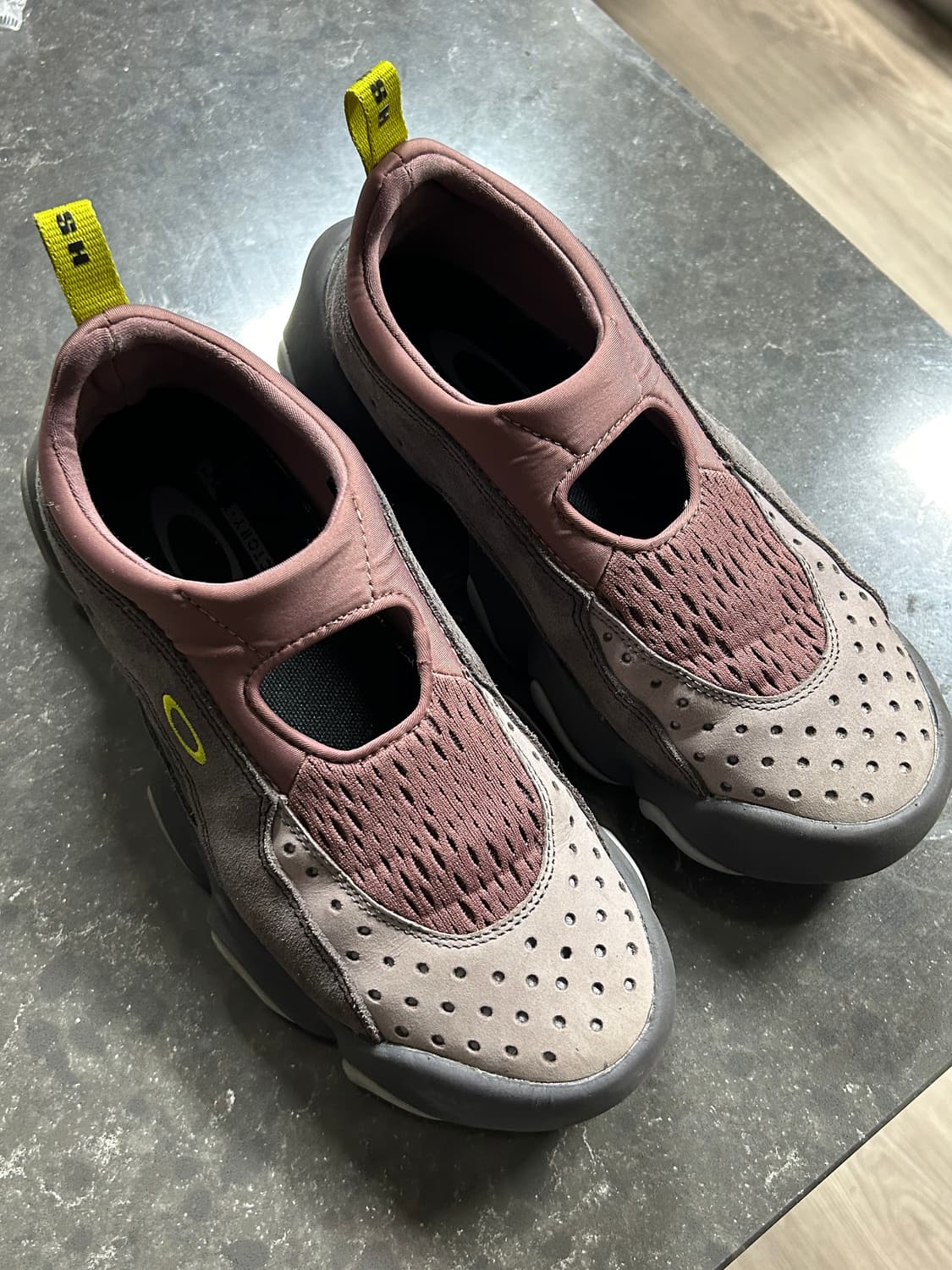 오클리 팩토리팀 플래쉬 샌들 로즈토프 255 상품이미지1