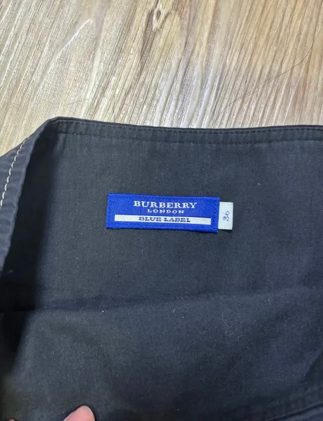 버버리 블루라벨 스티치 네이비 플리츠 스커트 상품이미지4