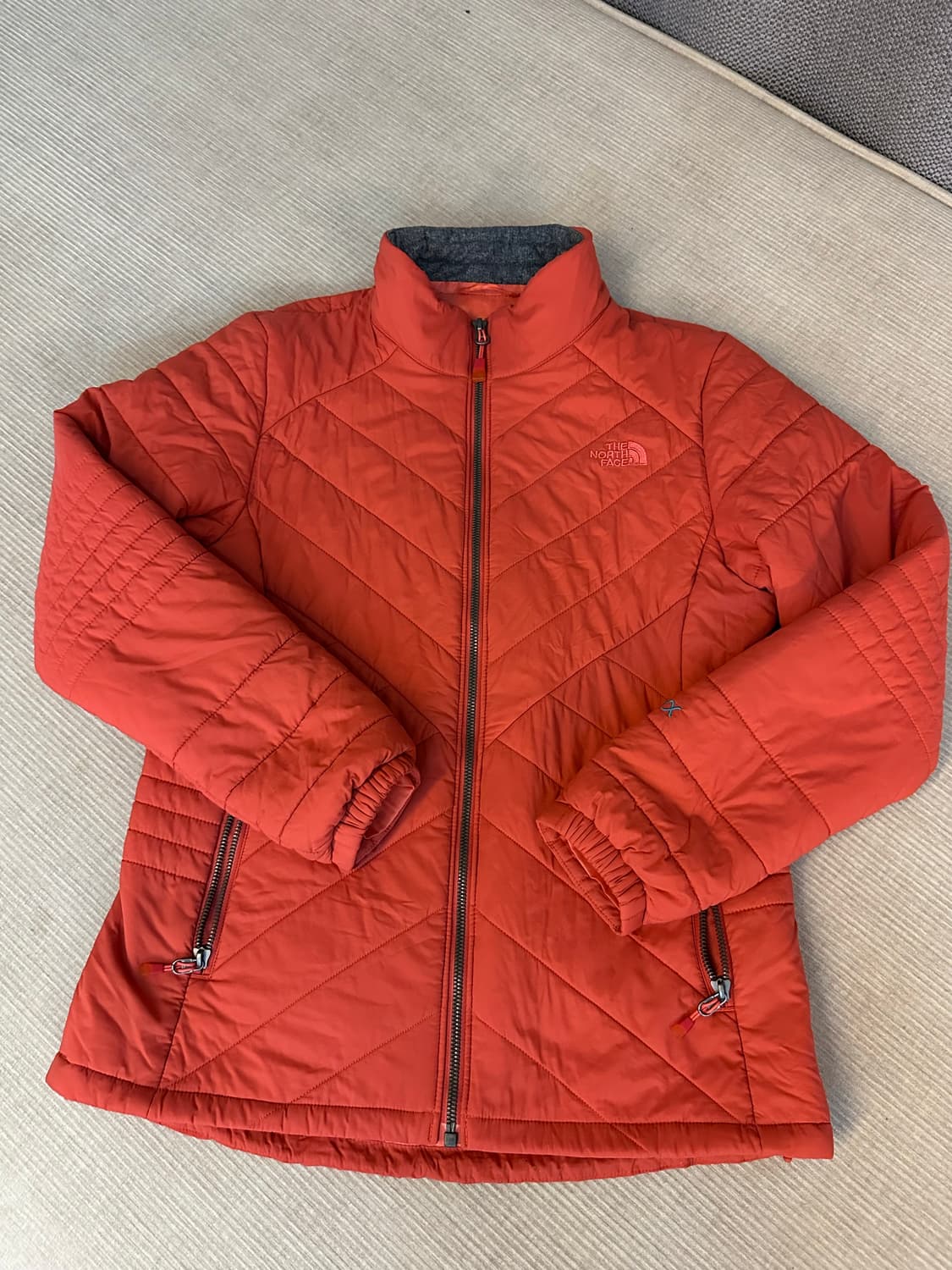 새상품) 노스페이스 여성 경량 패딩 자켓  상품이미지3