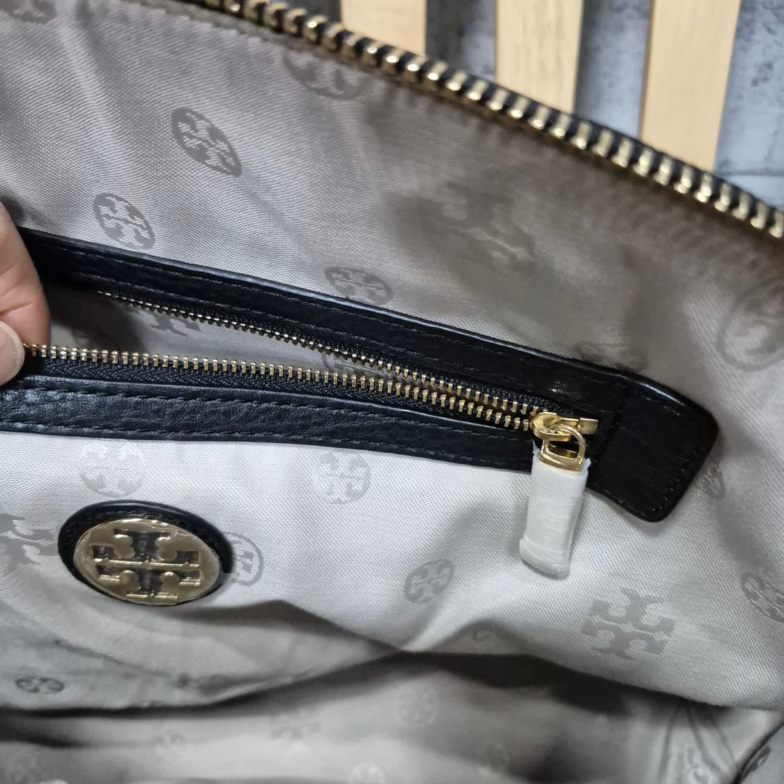 토리버치 아만다 토트백  상품이미지9