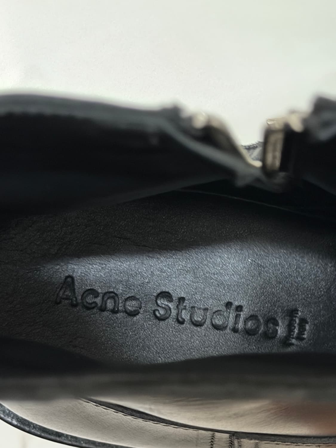 아크네 스튜디오 레더 왁스 부츠 상품이미지8