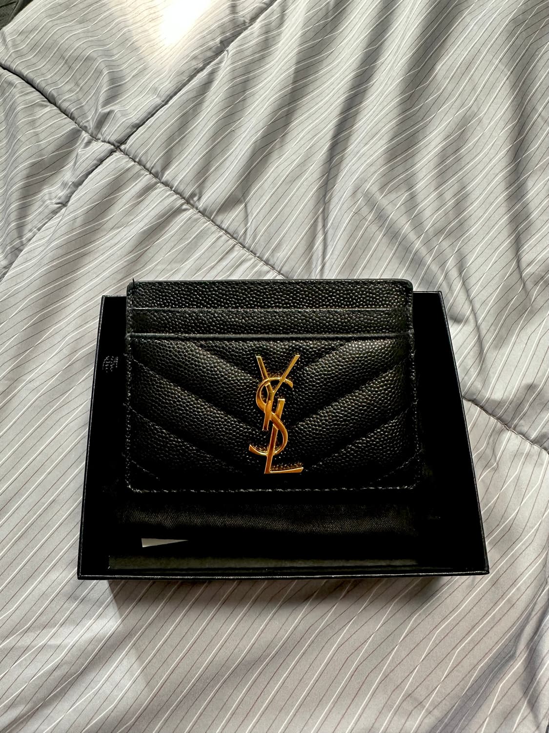 생로랑 마틀라세 금장 카드지갑 상품이미지2