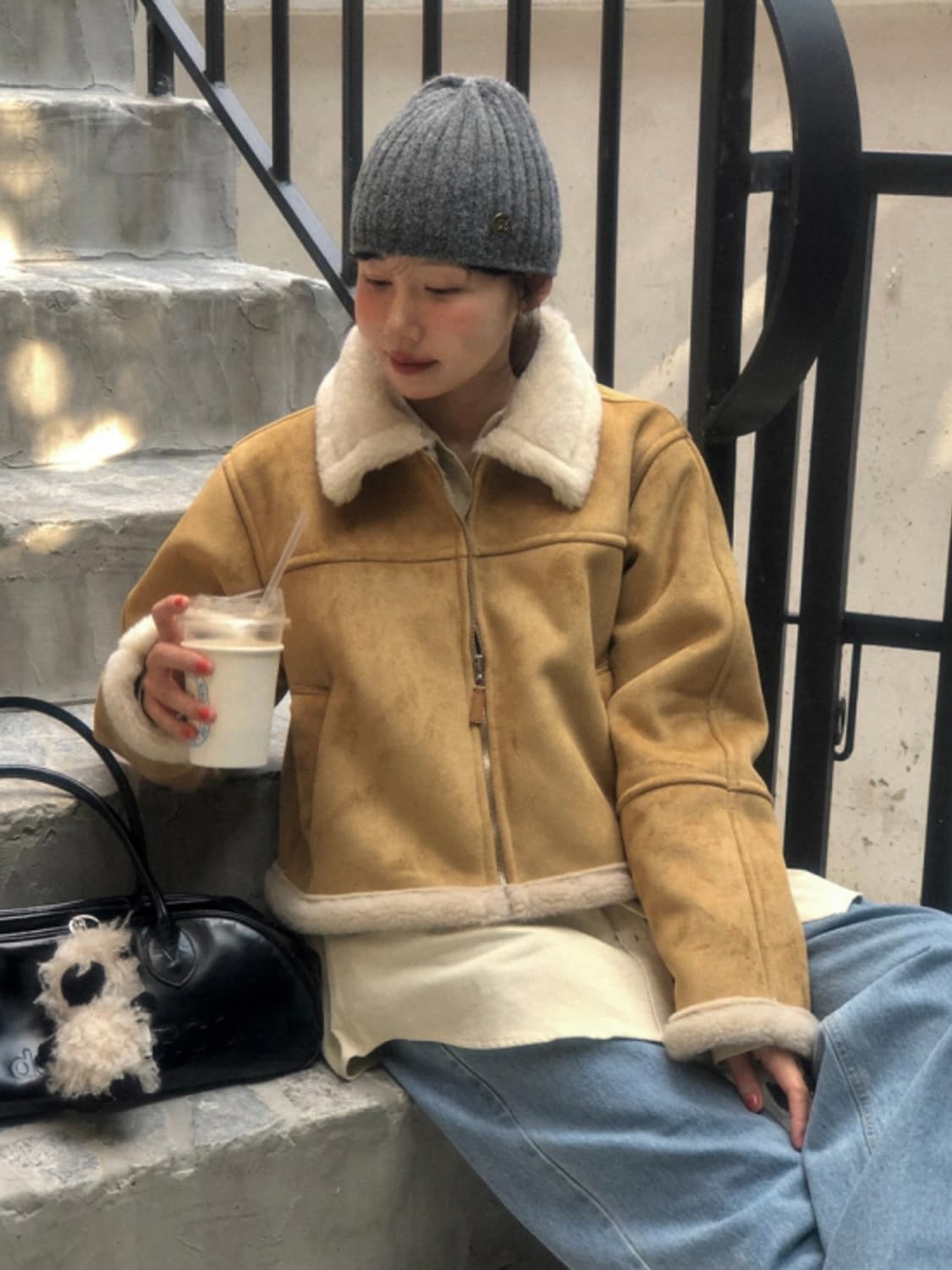 스웨이드 숏 무스탕 베이지 상품이미지1