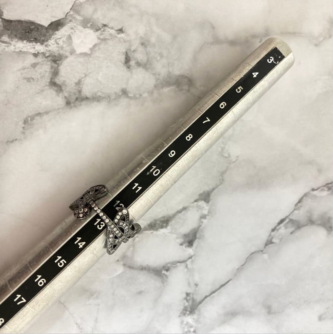 비비안웨스트우드 화이트크리스탈 그레이실버 orb링 반지 상품이미지4