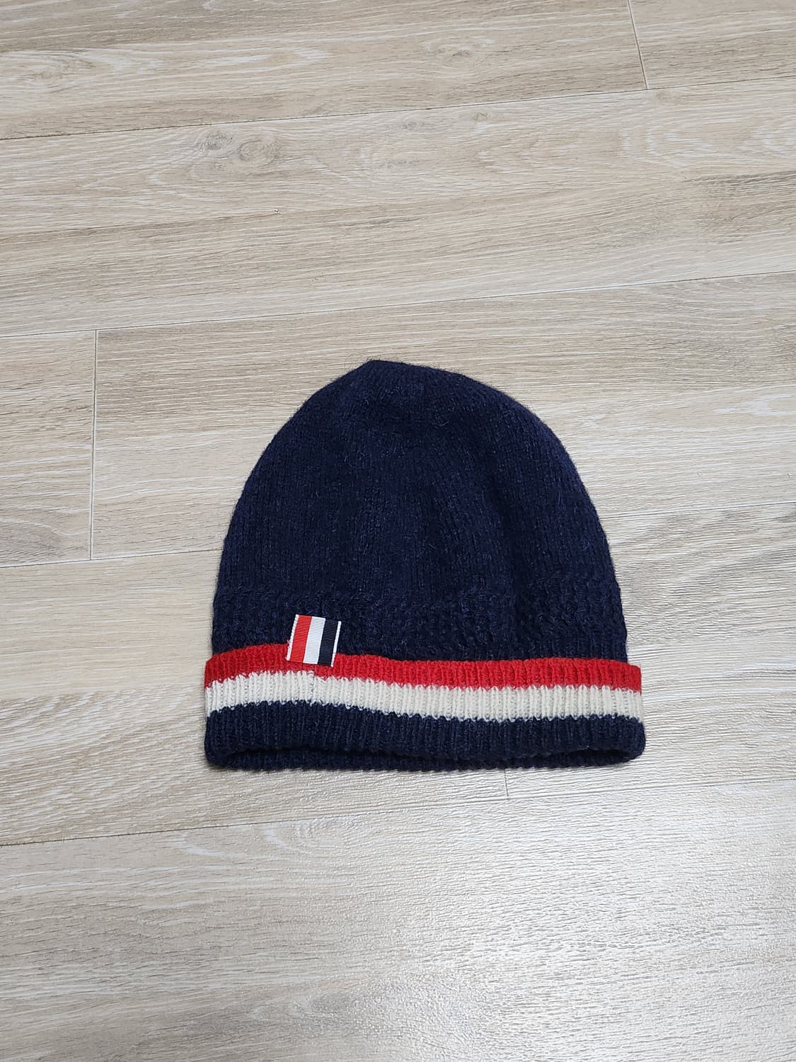 톰브라운 삼선 비니 상품이미지4