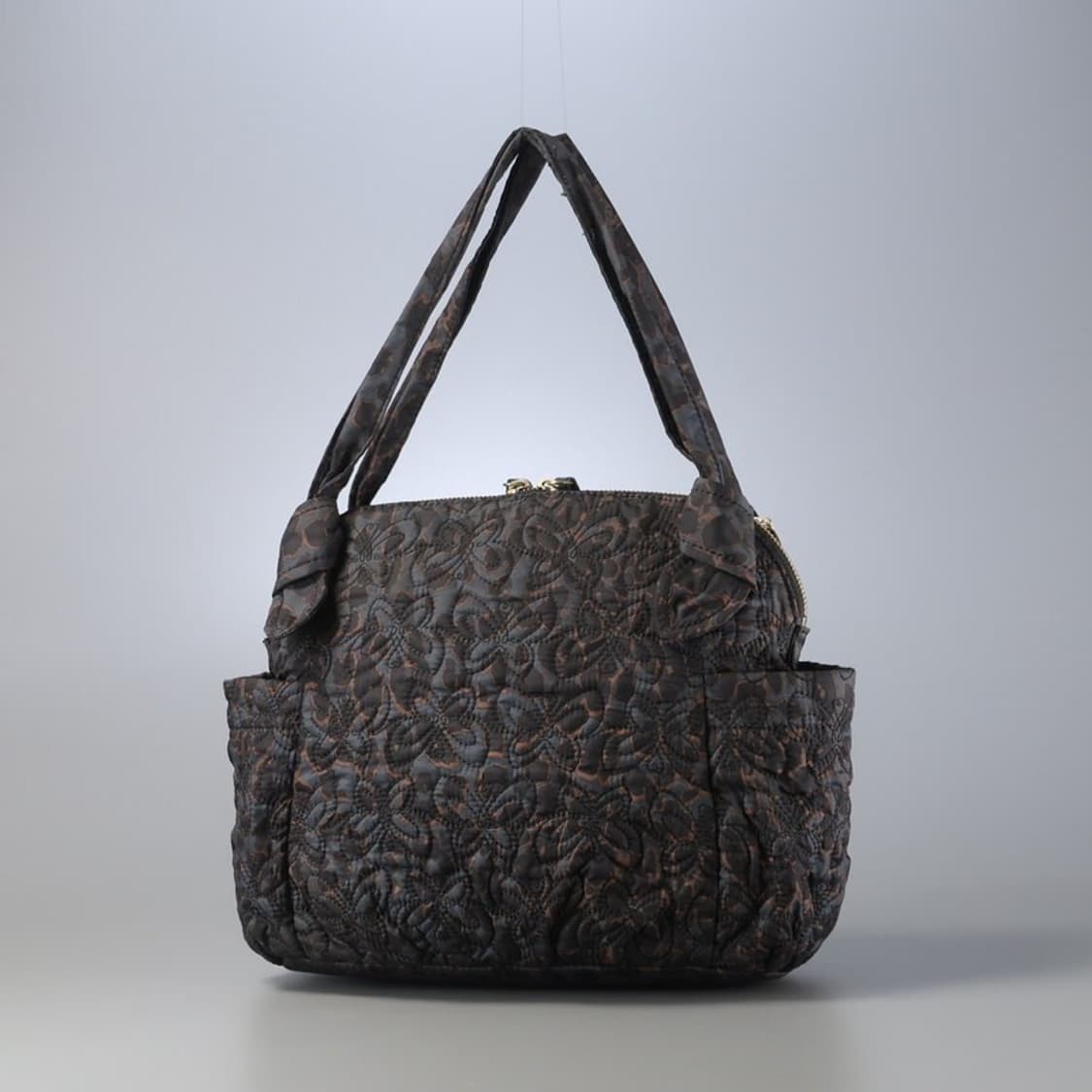 안나수이 나비 나일론 퀼팅 토트백 상품이미지2