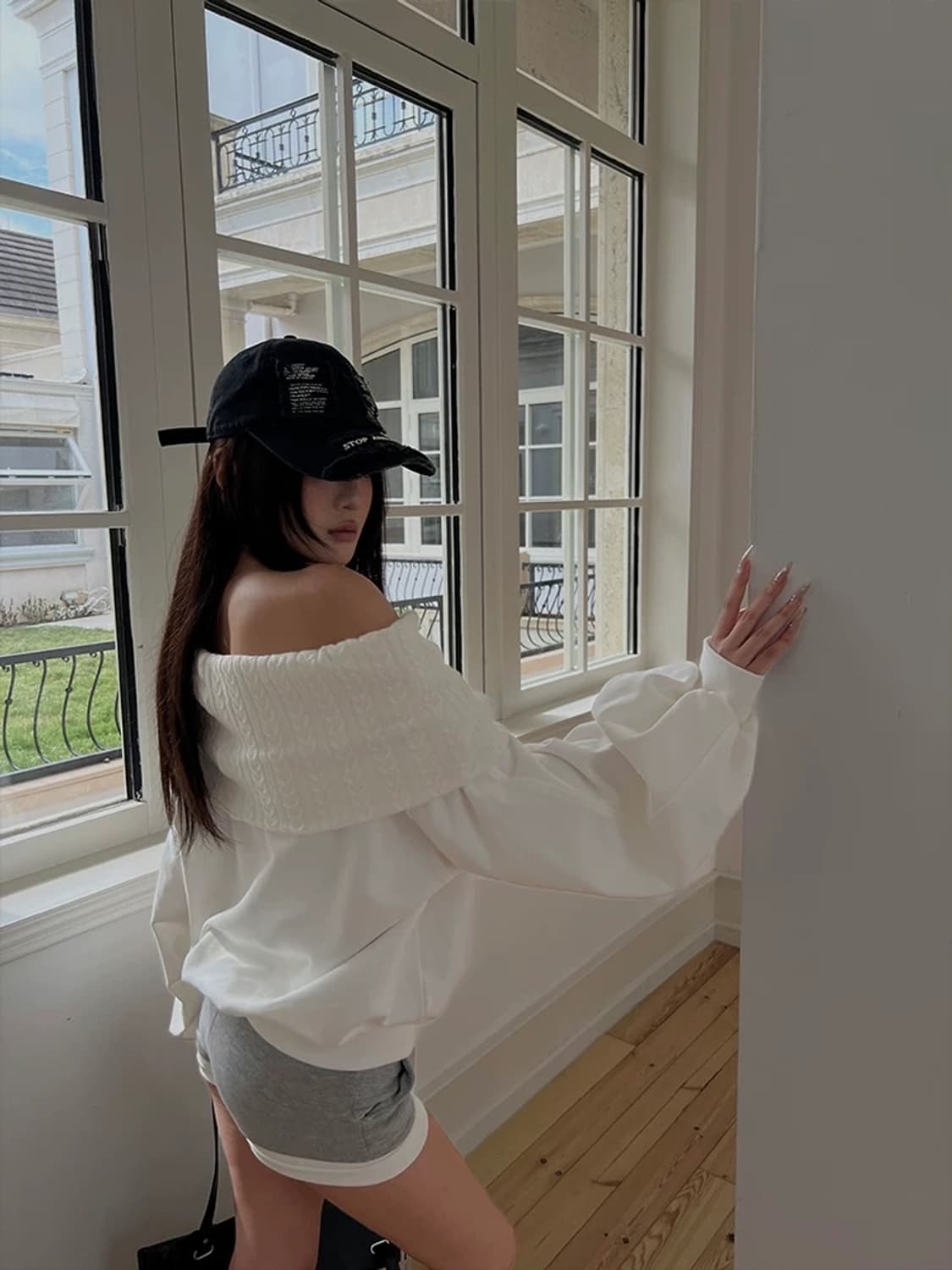 HYTEMOLY 히테몰리 오프숄더 맨투맨 오네갸루 상품이미지6