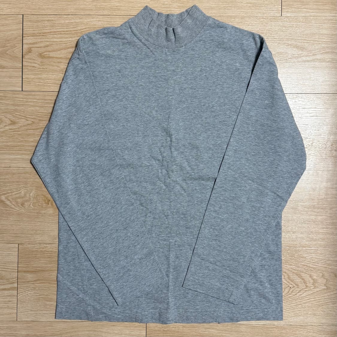 해칭룸 Slash Mock Neck Grey 상품이미지2