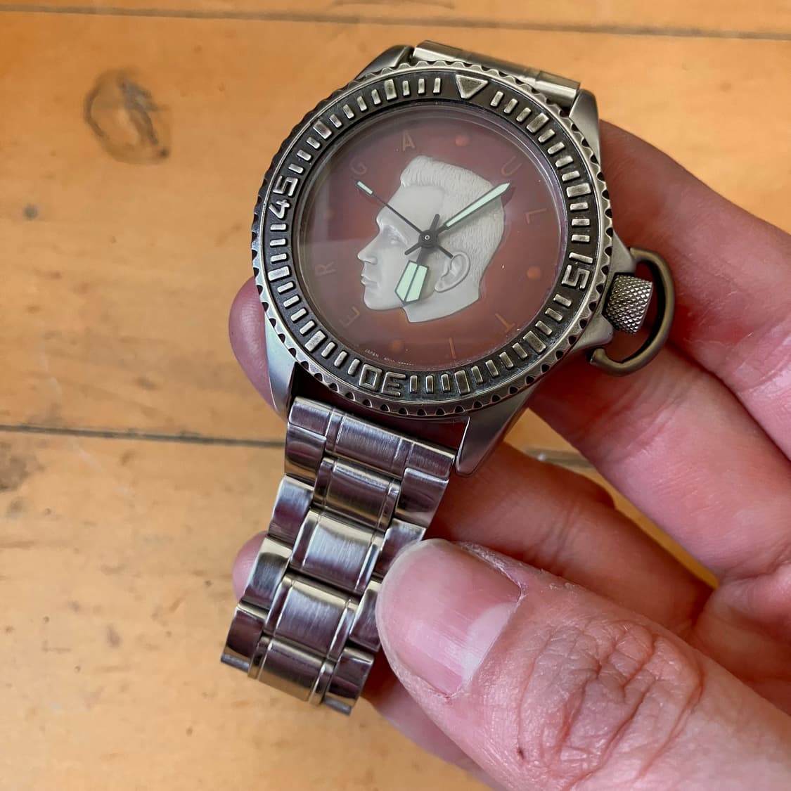 Jean paul gaultier 장폴고티에 레드 페이스 메탈 쿼츠 시계 상품이미지2