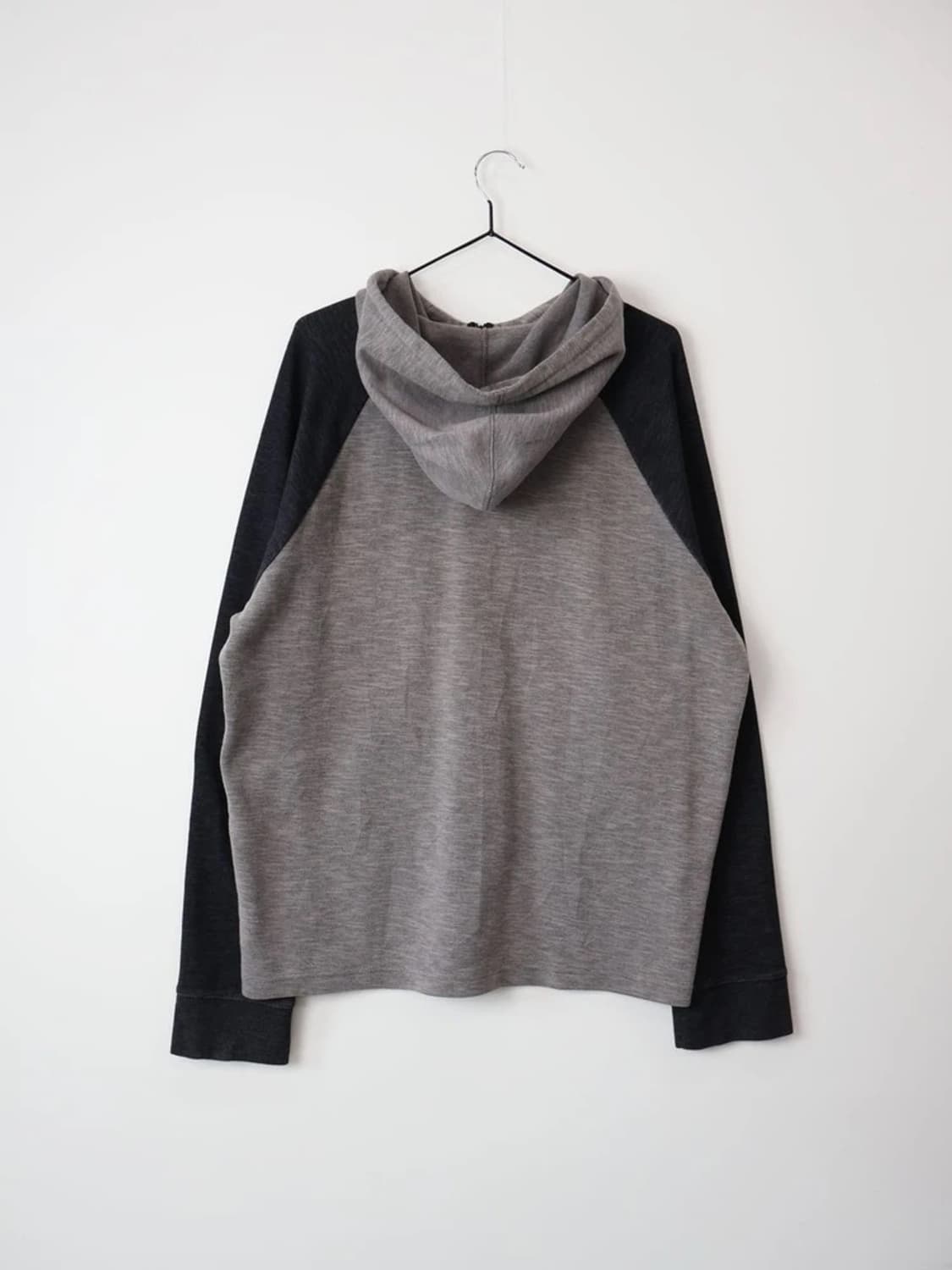 HAWK Raglan Zip Hoodie Gray Black 상품이미지3
