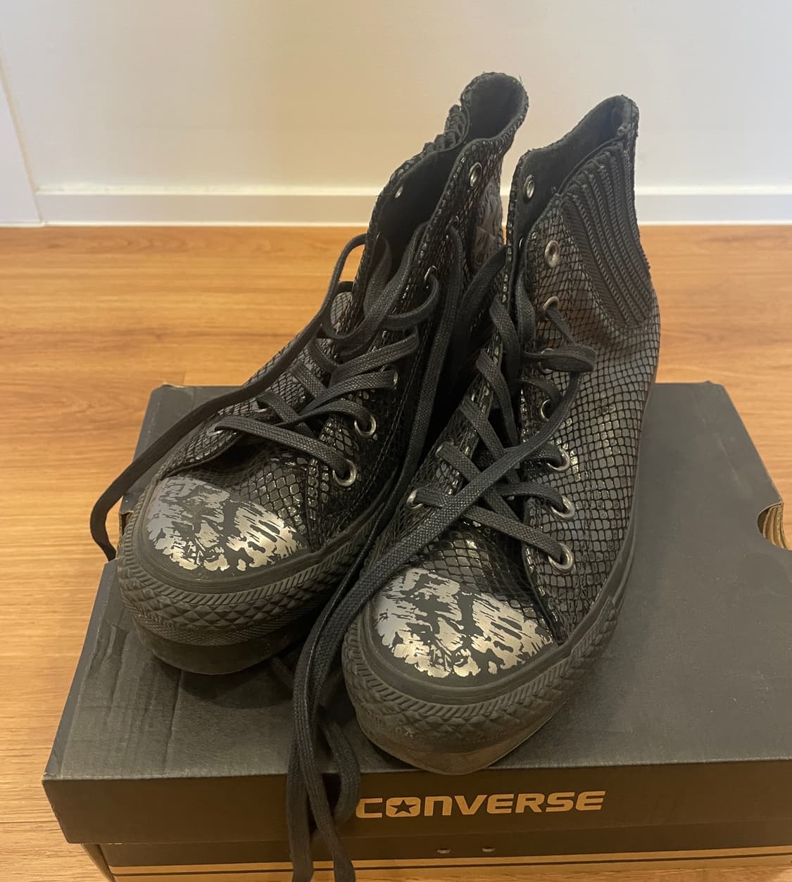 컨버스 플랫폼 하이 블랙 245 상품이미지1