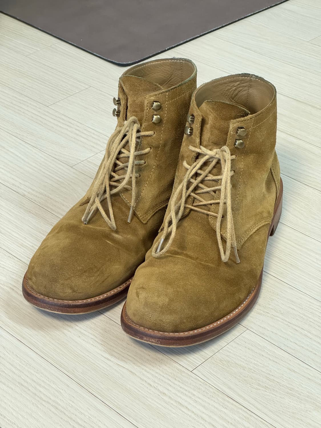 [40.5] 로스트가든 유니폼 필드 부츠 베이지 상품이미지1