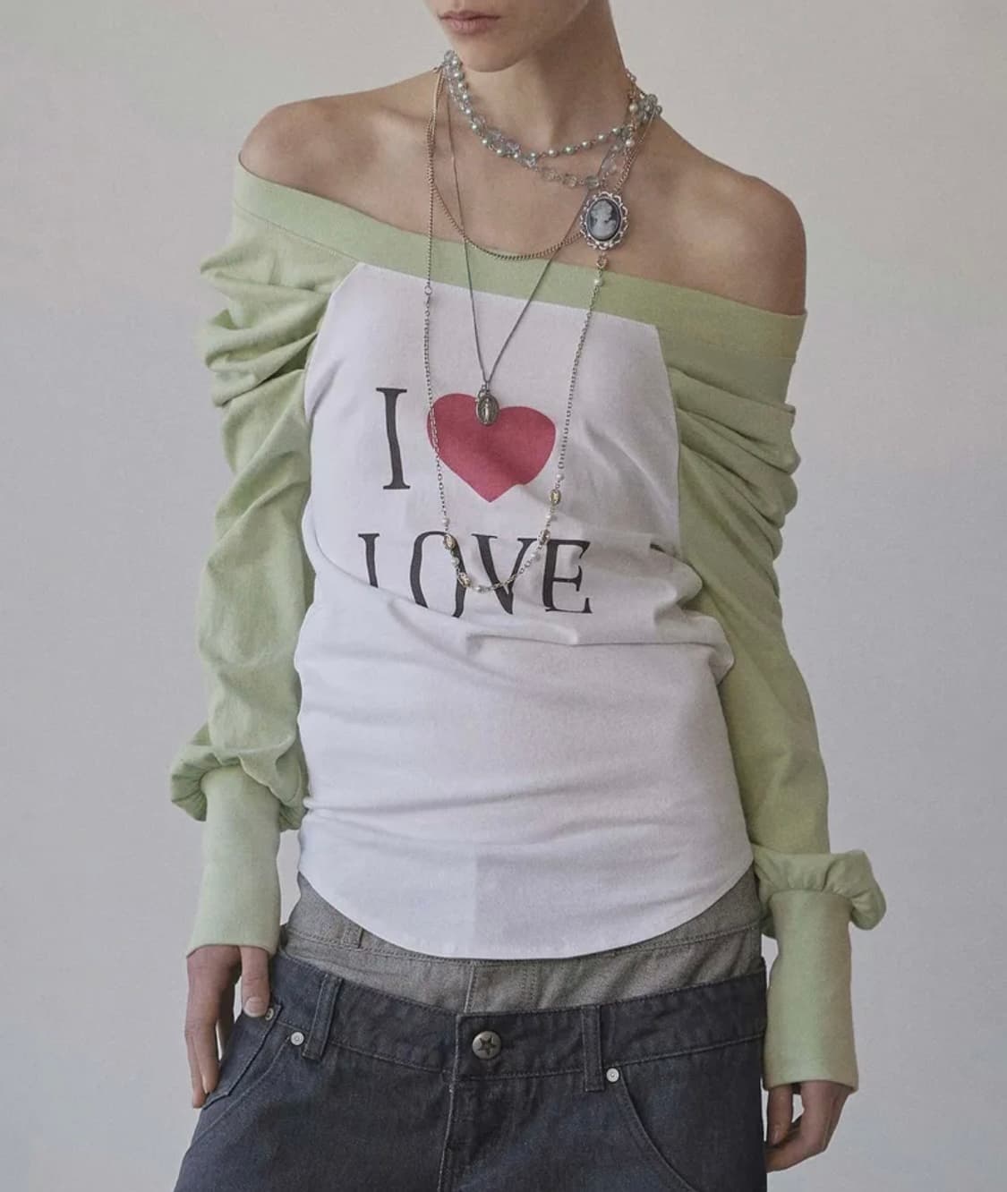 스컬프터 Love Off-Shoulder Tee Apple Green-M 상품이미지3