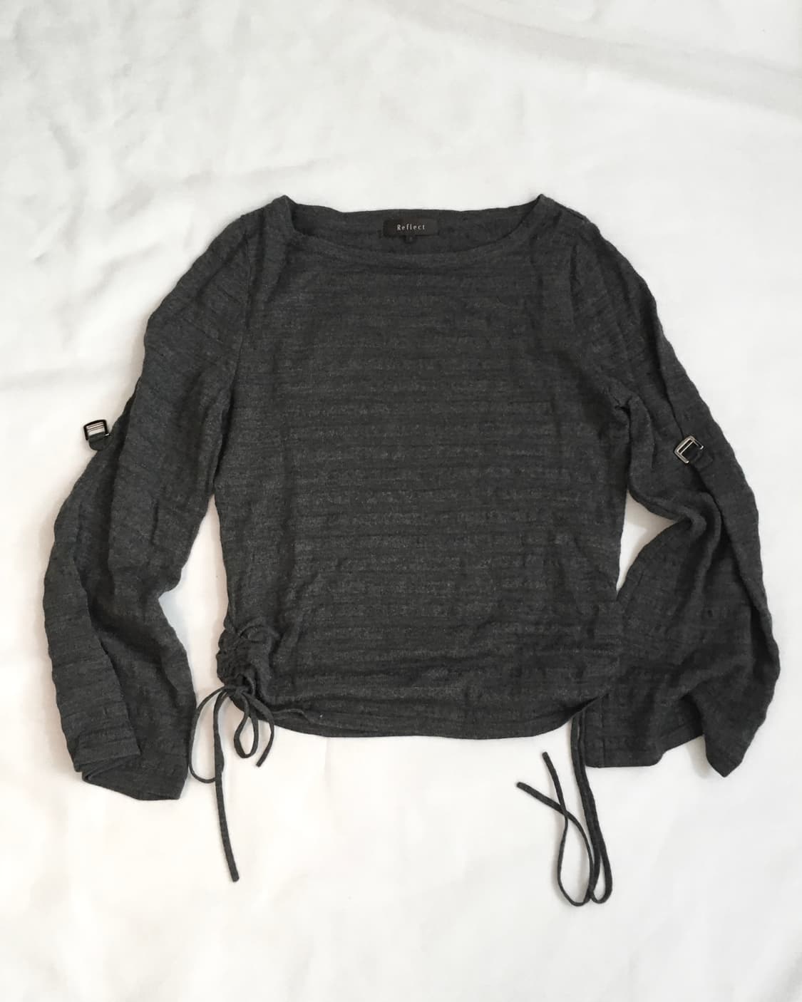 Reflect bell sleeve knit 상품이미지1