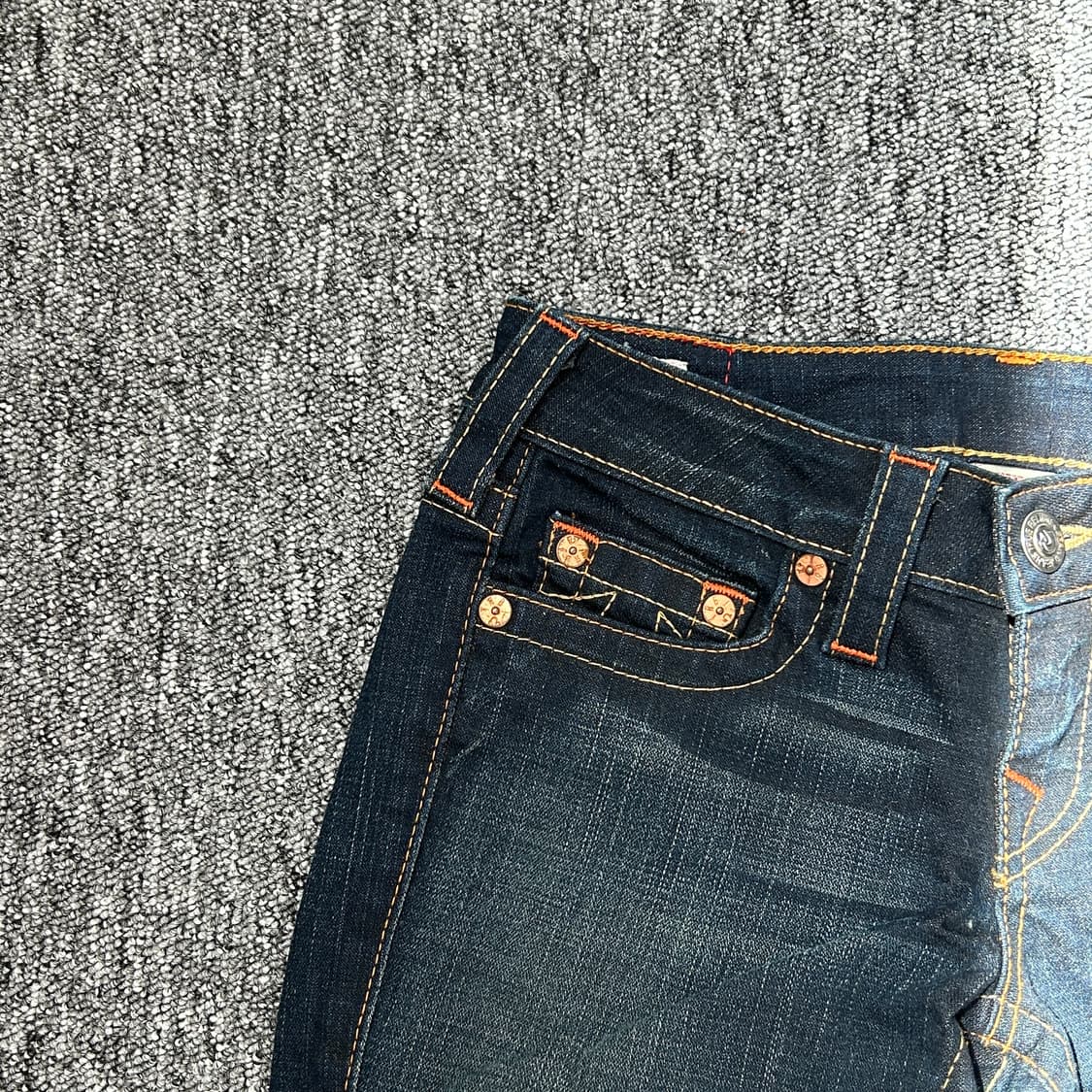 트루릴리젼 로우라이즈 세미부츠컷 데님 팬츠 상품이미지3