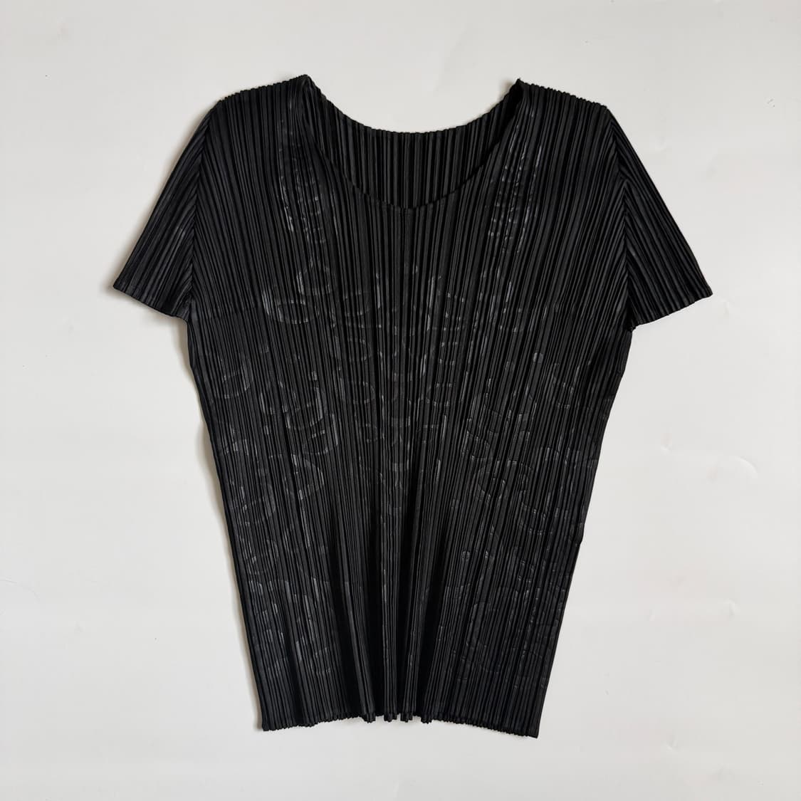 Issey Miyake Pleats Pleas이세이미야케 반팔 ( 3 ) 상품이미지1